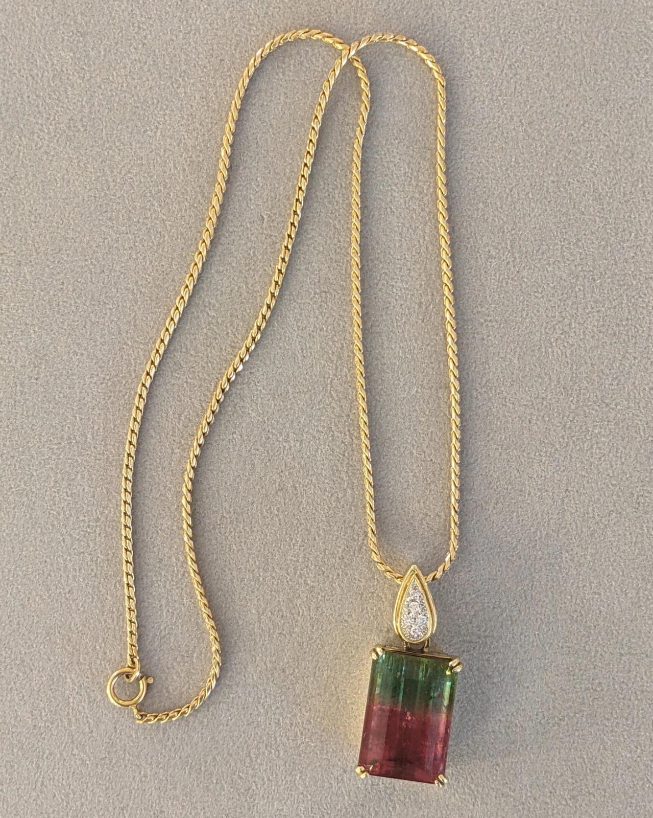 Wassermelone Turmalin und Diamant-Anhänger in 18k Gold und Platin 14k Kette im Zustand „Hervorragend“ im Angebot in La Jolla, CA