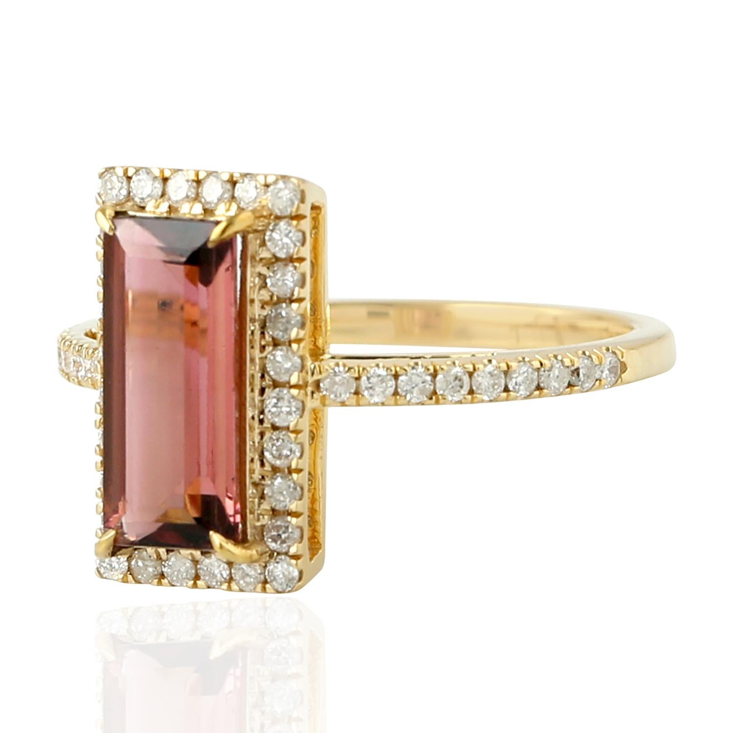 Watermelon-Turmalin-Ring mit Diamanten aus 18 Karat Gelbgold (Kunsthandwerker*in)
