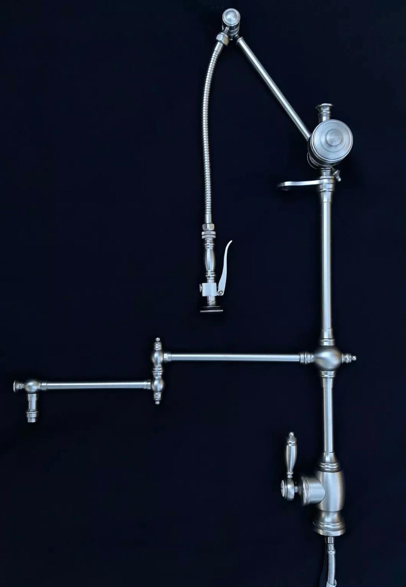 Waterstone Satin Nickel Traditional Gantry Pulldown Faucet, Kitchen Utility Prep In Good Condition In Brooklyn, NY