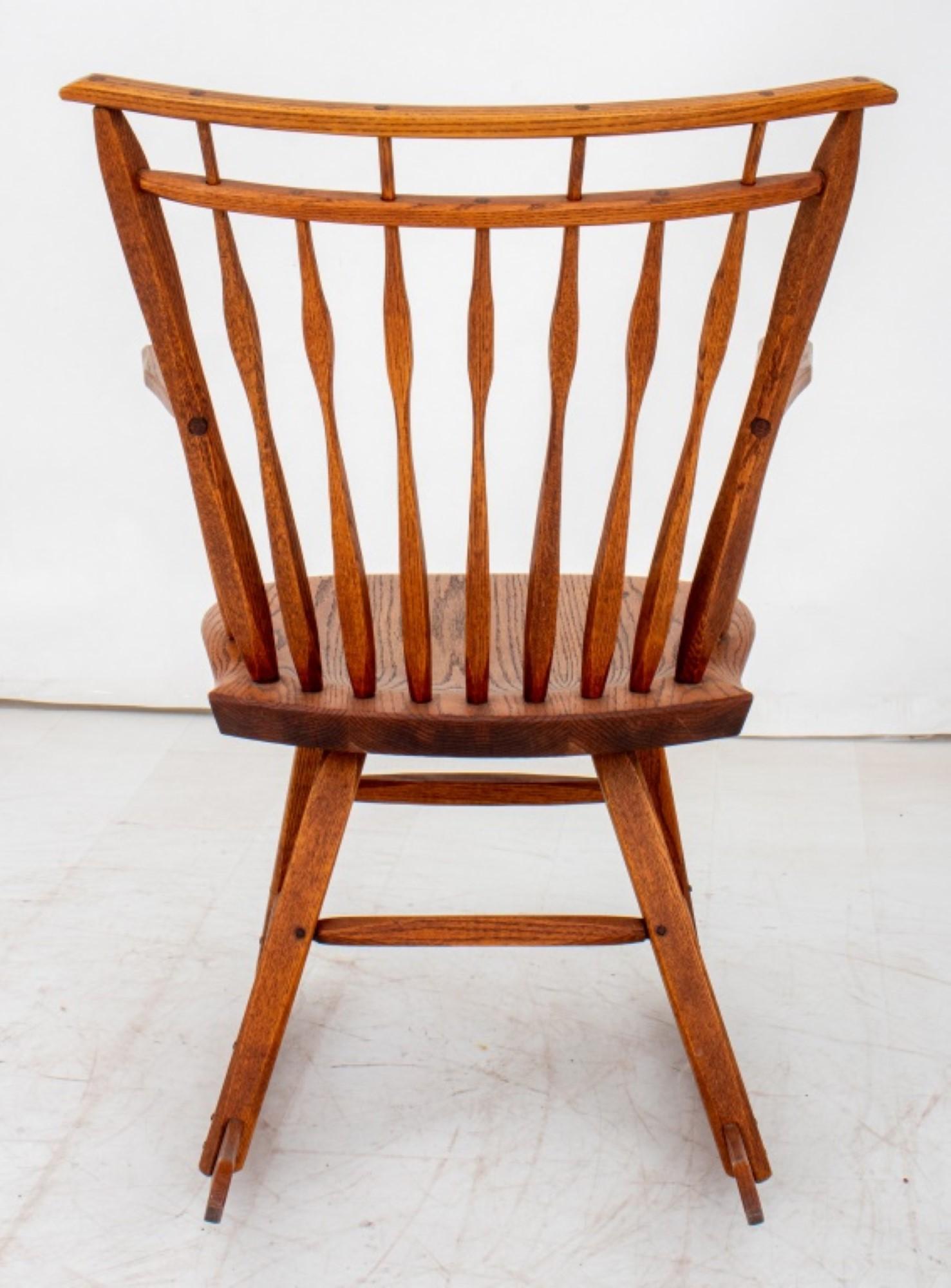 Waterwheel Woodworkers Oak Rocking Chair In Good Condition For Sale In New York, NY
