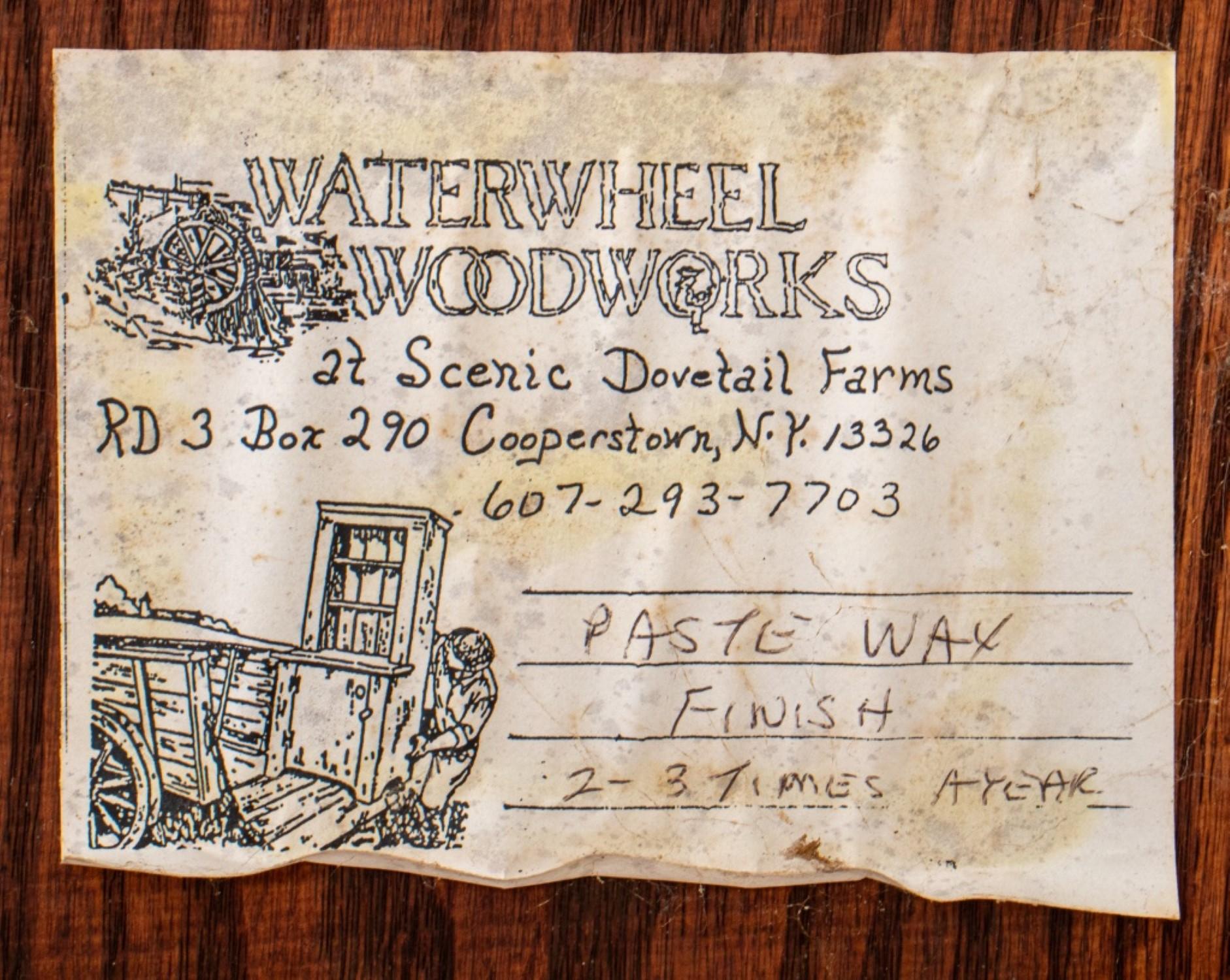 Chaise à bascule Waterwheel Woodworkers Oak Bon état - En vente à New York, NY