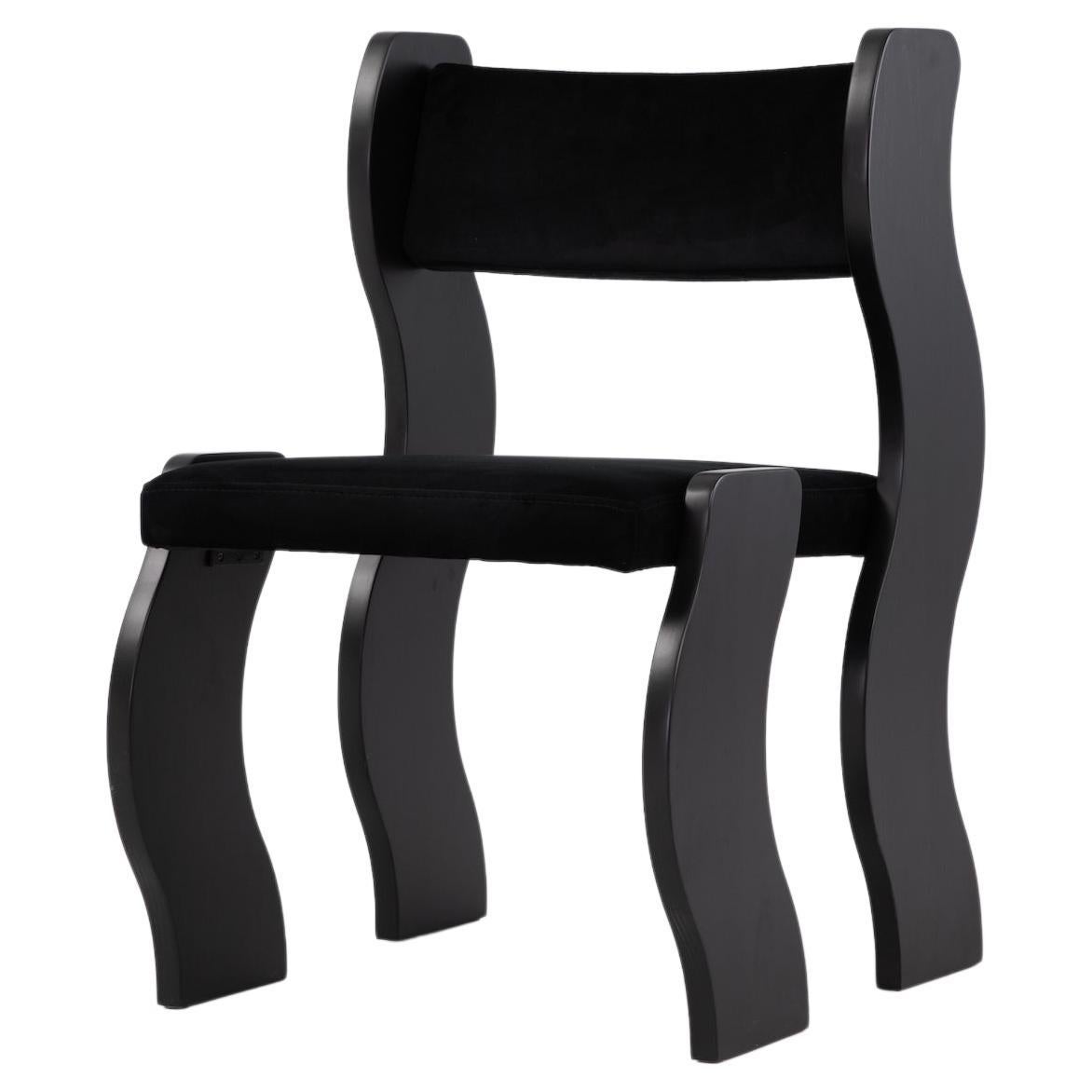 Wave Chair, Schwarzer Samt/Schwarzes Finish, Minimalistischer Esszimmerstuhl, Made to Order