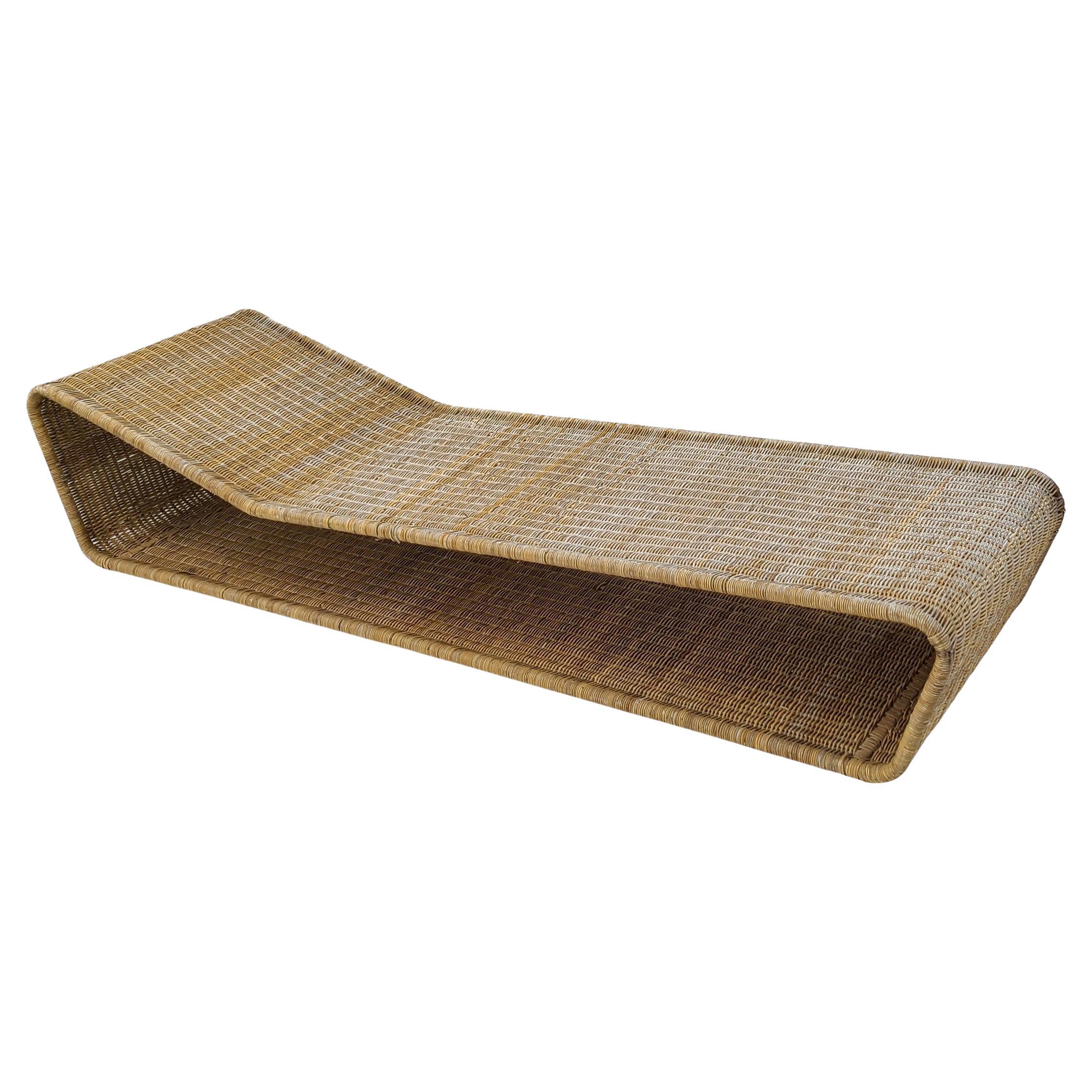 Fin du 20e siècle Chaise Wave par Danny Ho Fong en vente