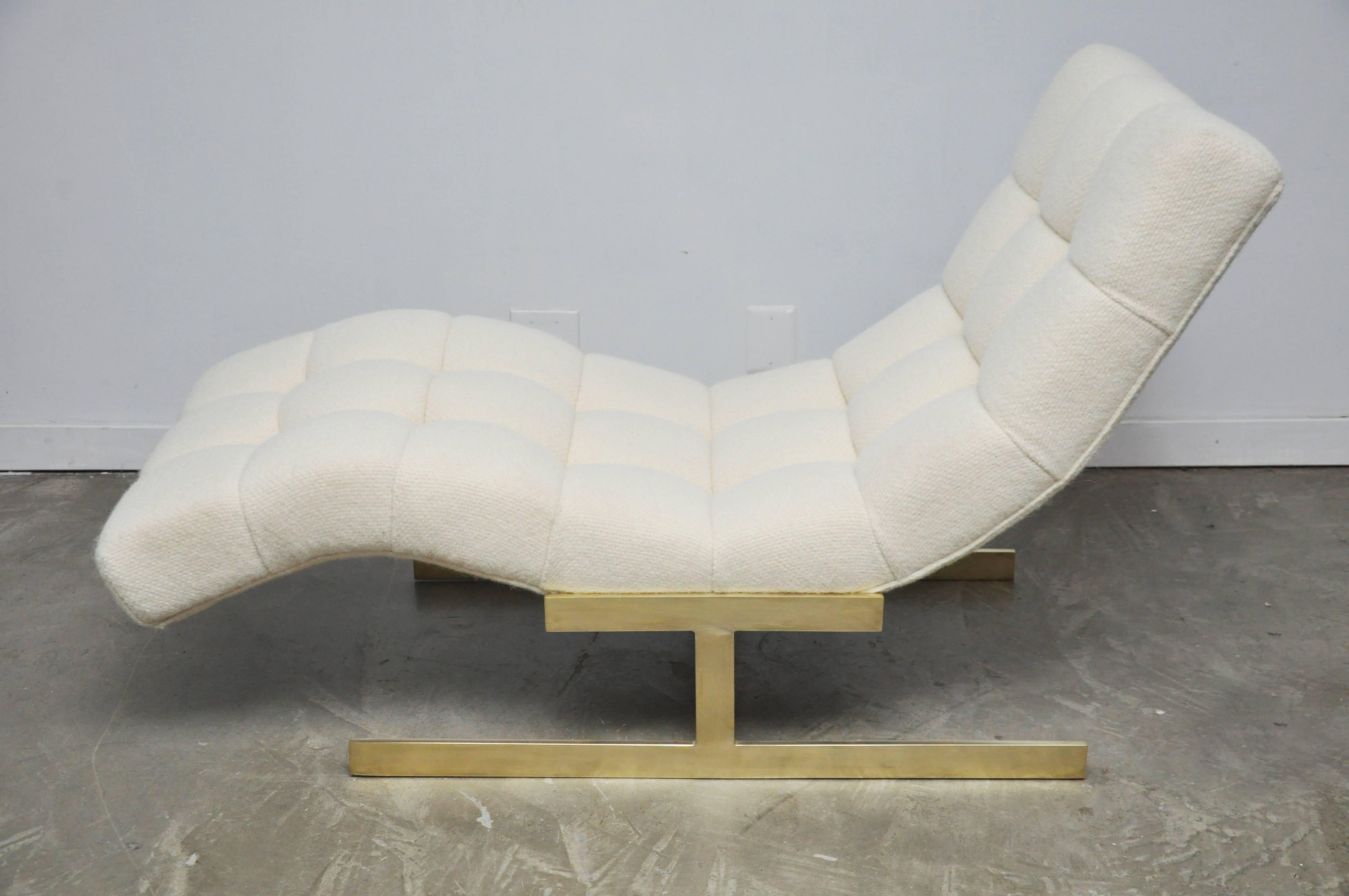 Wave Chaise on Brass base In Excellent Condition In Chicago, IL