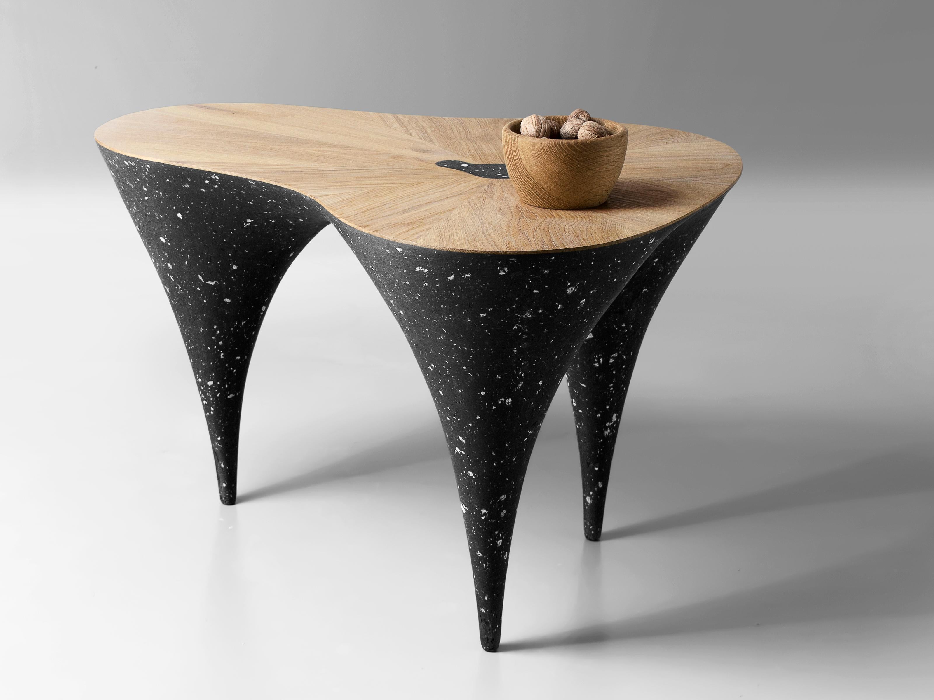 Lituanien Table basse Wave de Donatas Zukauskas en vente
