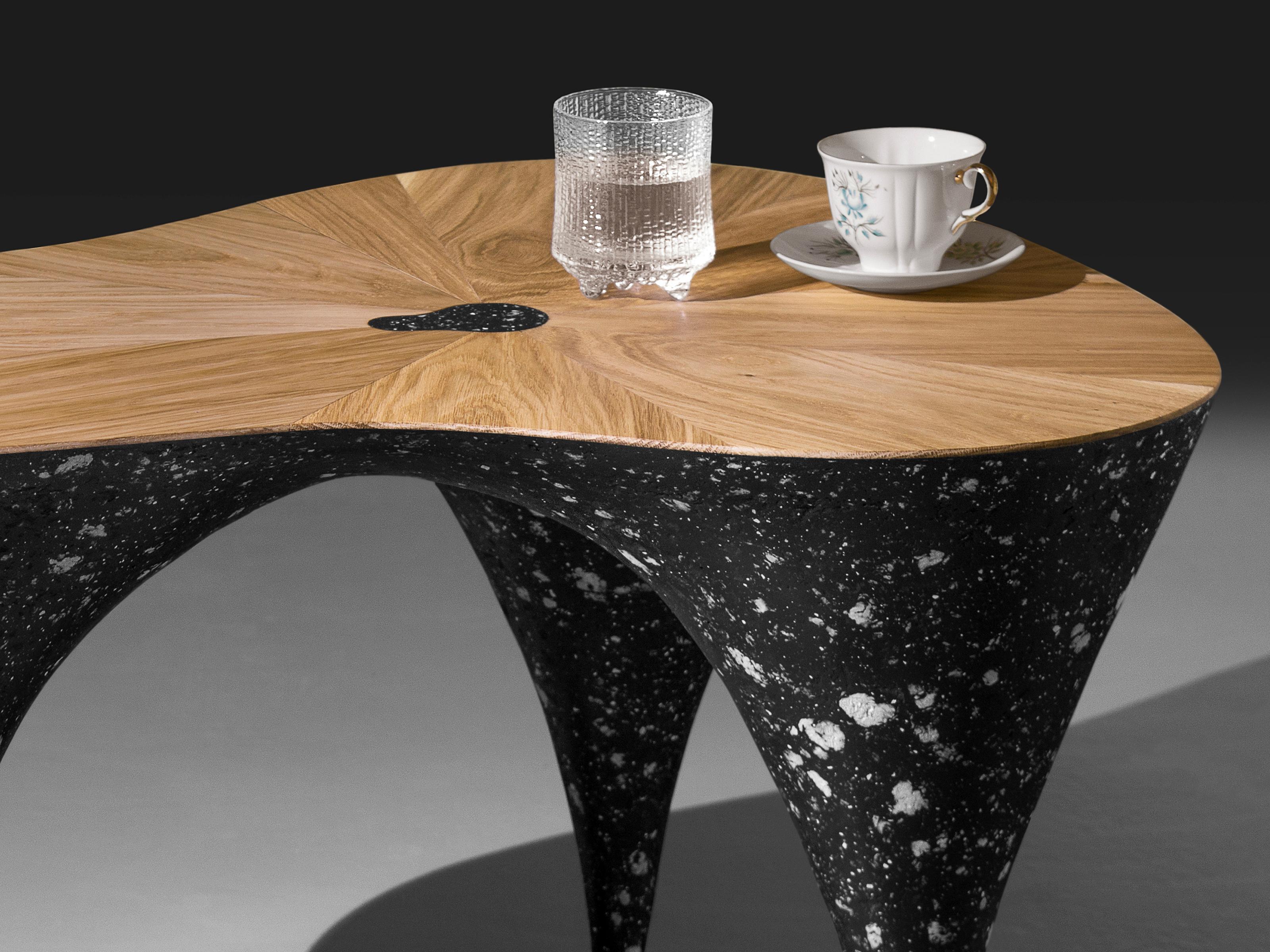 Chêne Table basse Wave de Donatas Zukauskas en vente