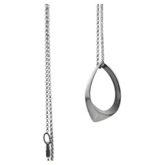 Collana con ciondolo "Wave Drop" in argento sterling 925 di Leonie Simpson