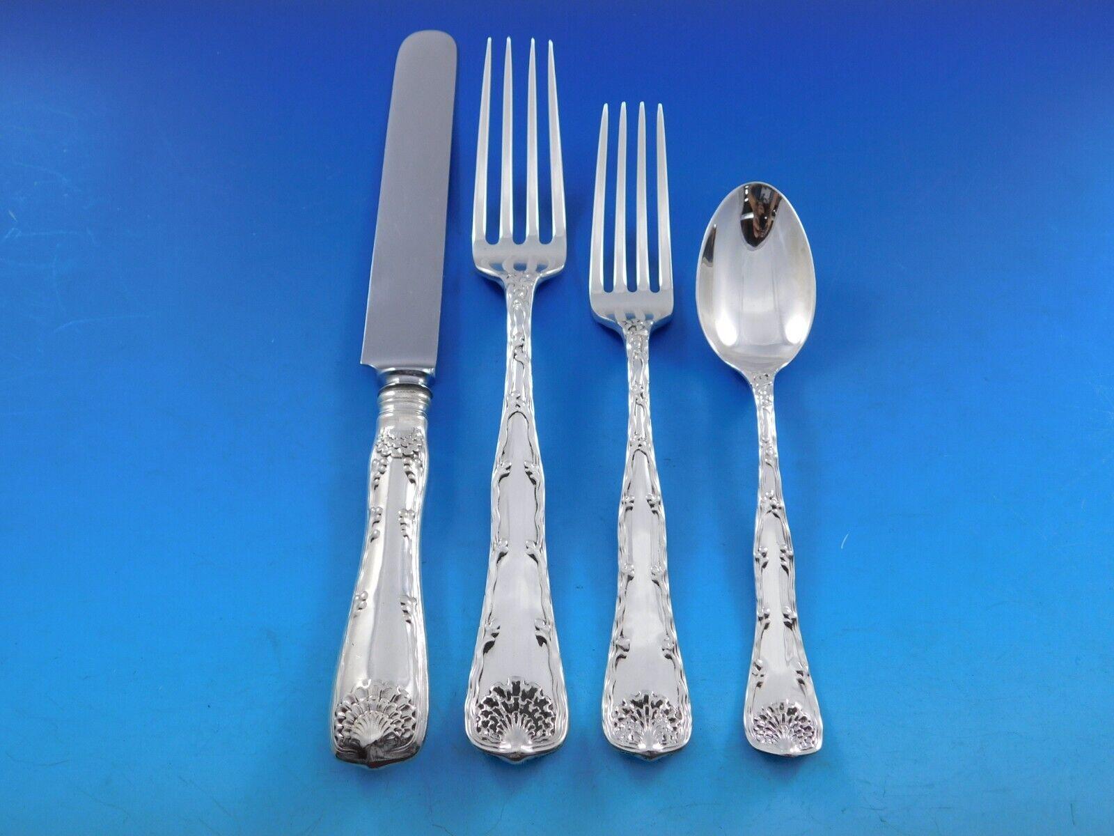 Il Wave Edge è stato progettato da Charles T. Grosjean, famoso decoratore d'argento, e introdotto da Tiffany nel 1884. Il fantasioso motivo marino, le linee aggraziate e le forme stilizzate di Wave Edge lo rendono uno splendido complemento anche per