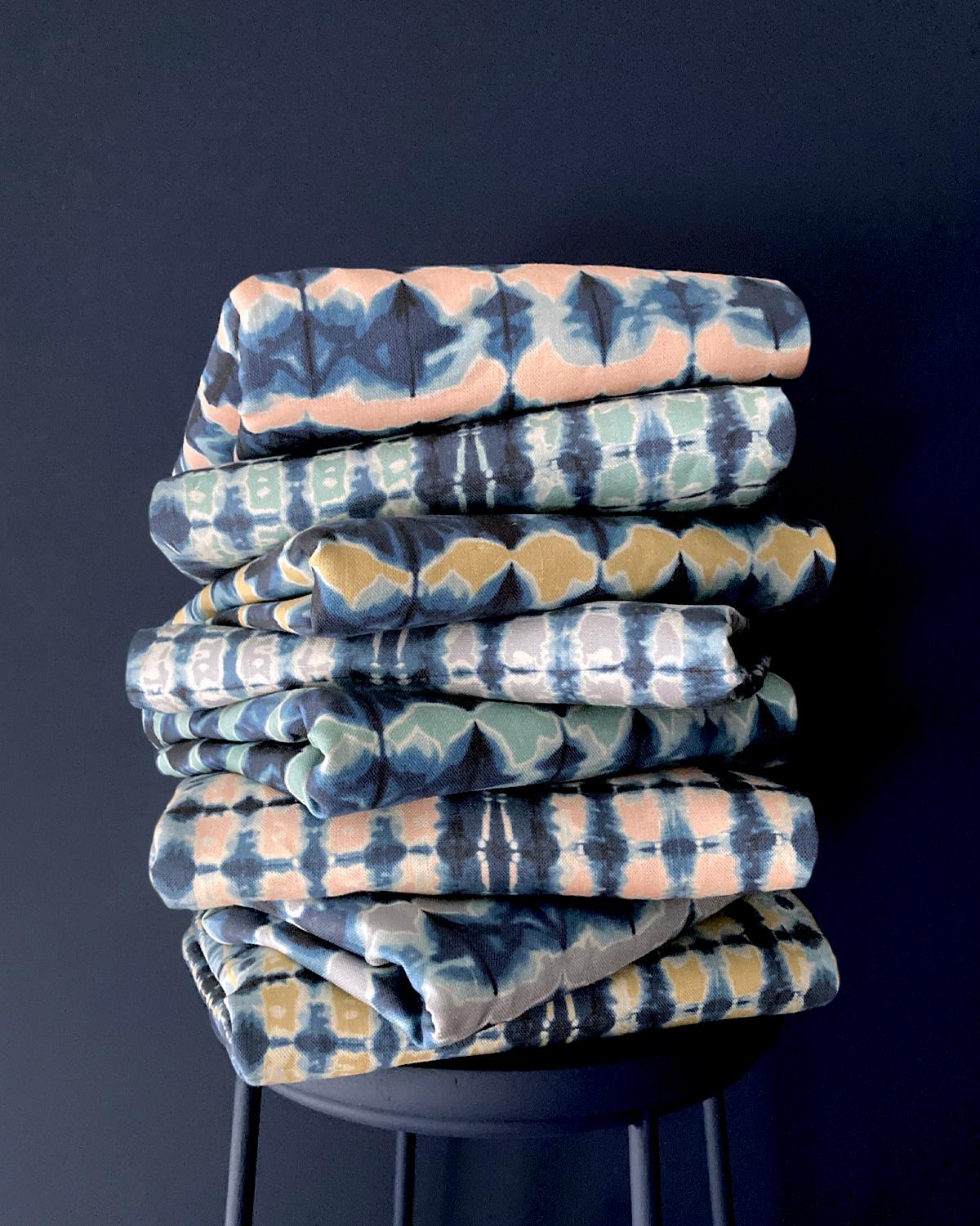 Wave Fabric in Gold and Indigo, Belgian Linen (Fabric by the Yard) In New Condition For Sale In New York, NY