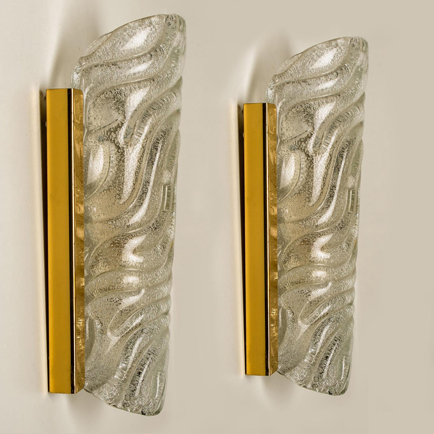 Wave Glass and Brass Wandleuchten Sconces von Glashütte Limburg, 1960er Jahre (Messing) im Angebot