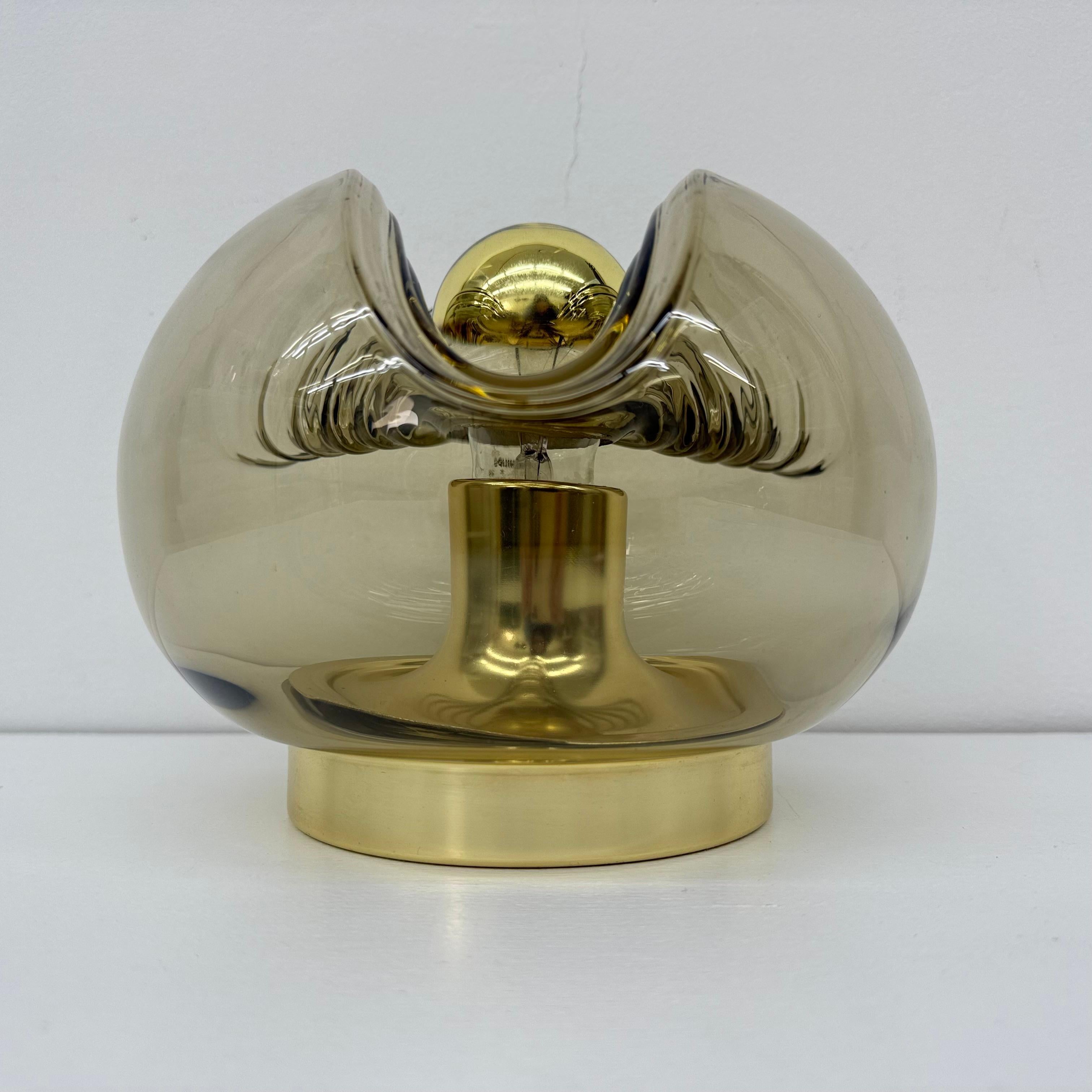 Lampada da tavolo in vetro Wave Koch & Lowy di Peill & Putzler, Germania, anni '70 in vendita 8