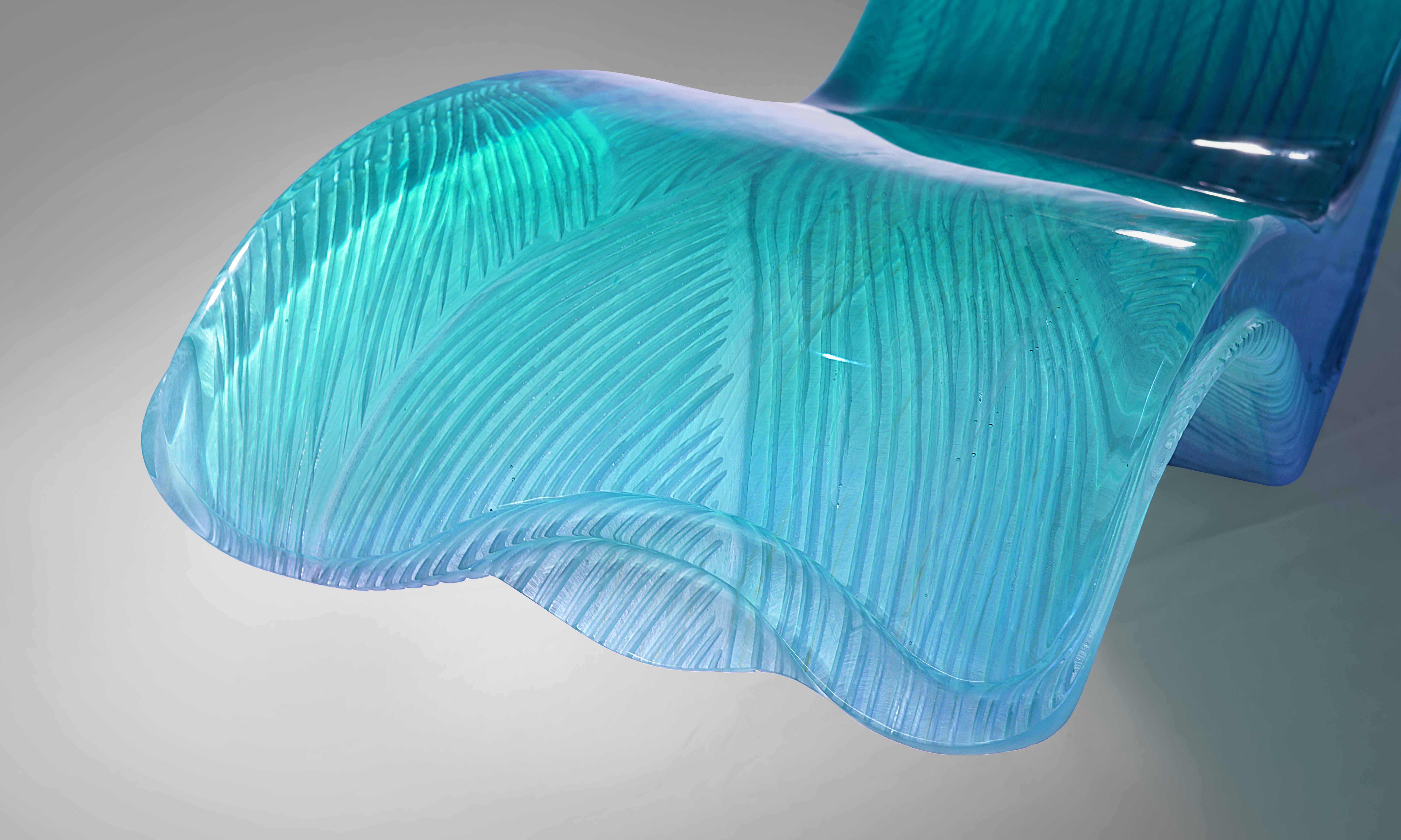 Lounge Wave von Eduard Locota. Türkis-Blaues Acrylglas-Skulpturendesign mit skulpturalem Design im Zustand „Neu“ im Angebot in Timisoara, RO