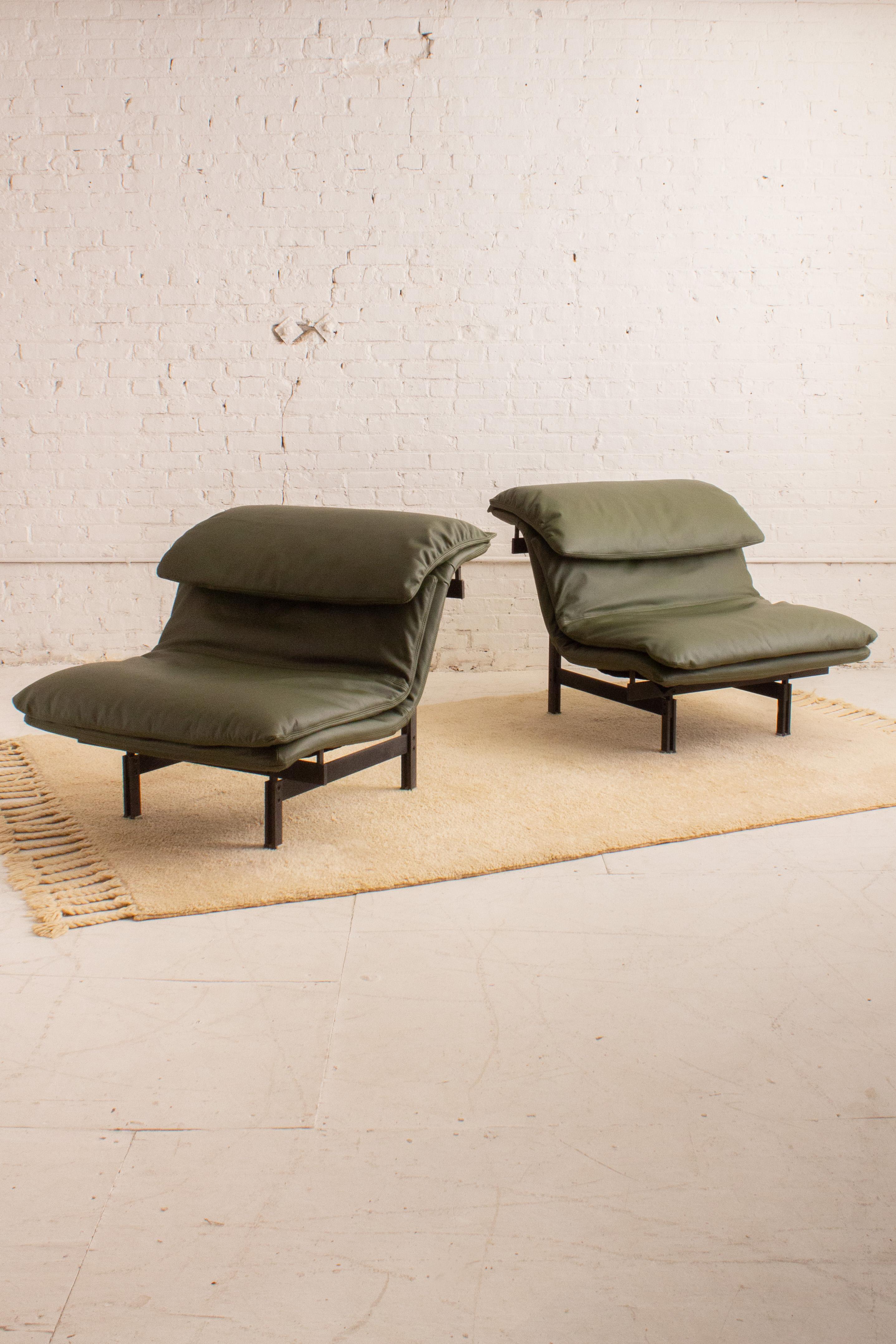 Wave Lounge Chair by Giovanni Offredi for Saporiti For Sale 5