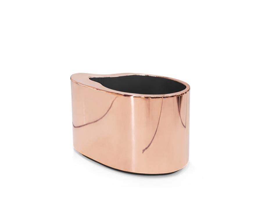 Brass Wave Nightstand in Hammered Copper by Boca do Lobo For Sale