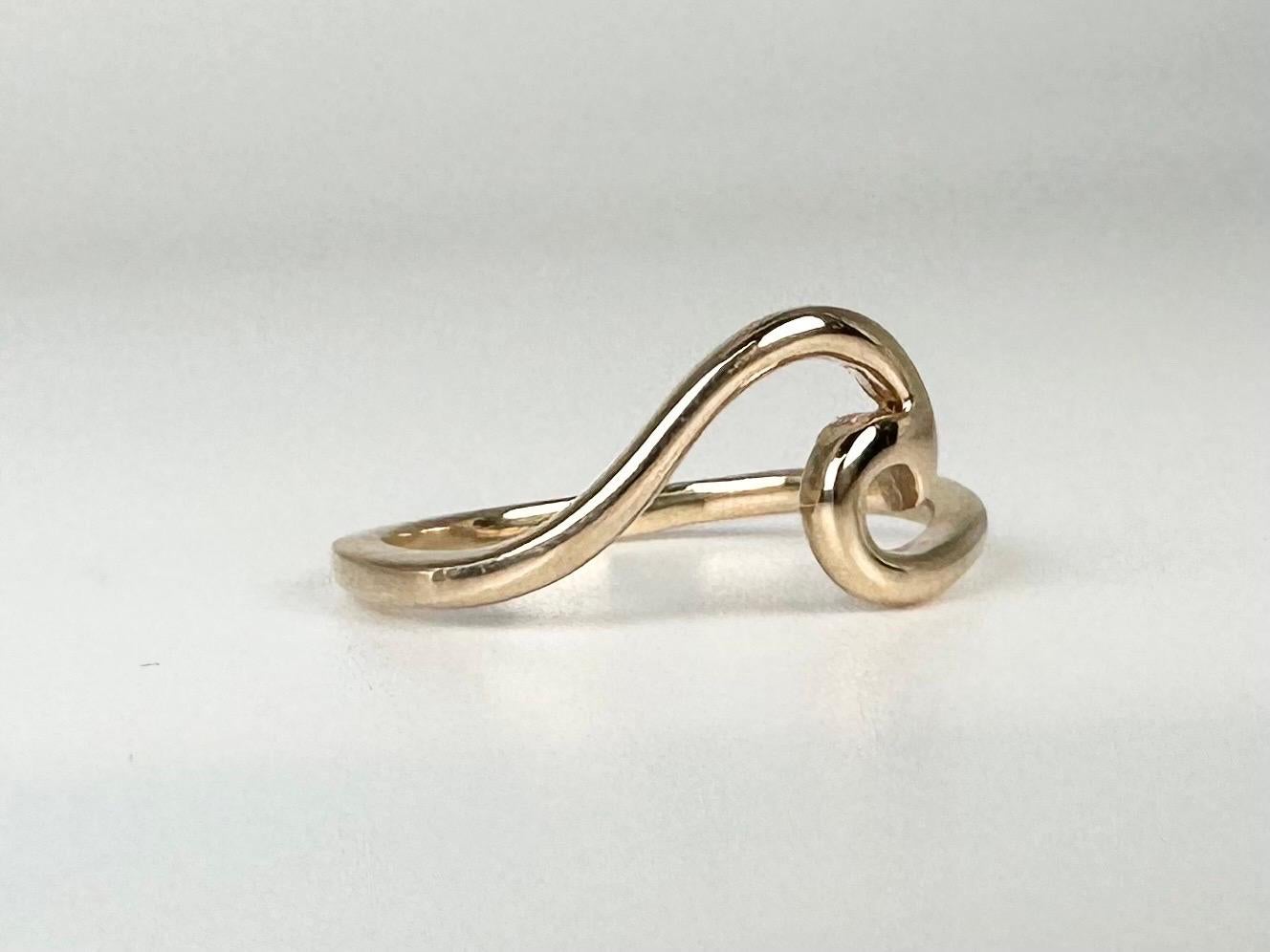 Minimal beach ring, a fantastic modern wave expression in 14KT solid gold! Can be sized into any size!

GOLD: 14KT gold
Grams:1.8
Item: 41000009mte

WHAT YOU GET AT STAMPAR JEWELERS:
Stampar Jewelers, located in the heart of Jupiter, Florida, is a