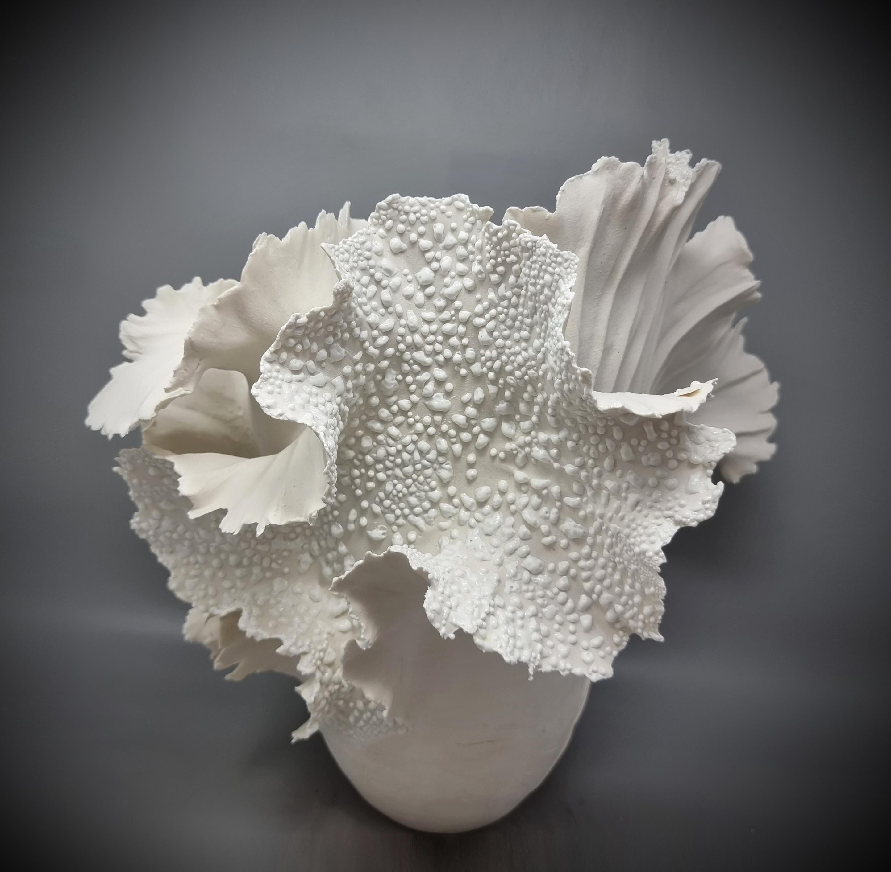 Contemporary Wave Sculpture, Paperporcelain // 177