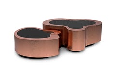 Kleiner Mitteltisch " Wave" aus handgefertigtem, gehämmertem Messing – Boca do Lobo