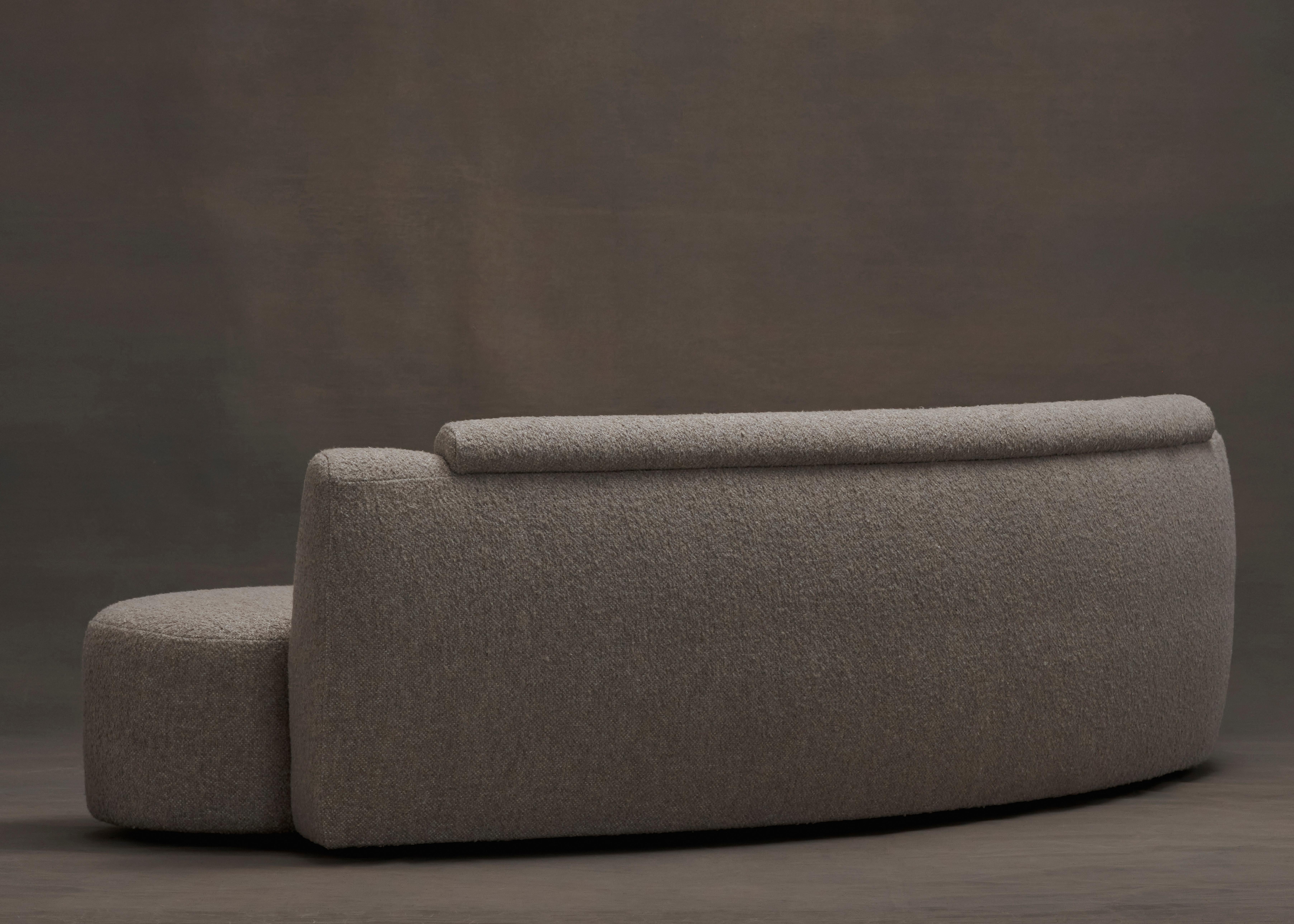 Contemporary Wave Sofa by Daniel Boddam (COM) For Sale