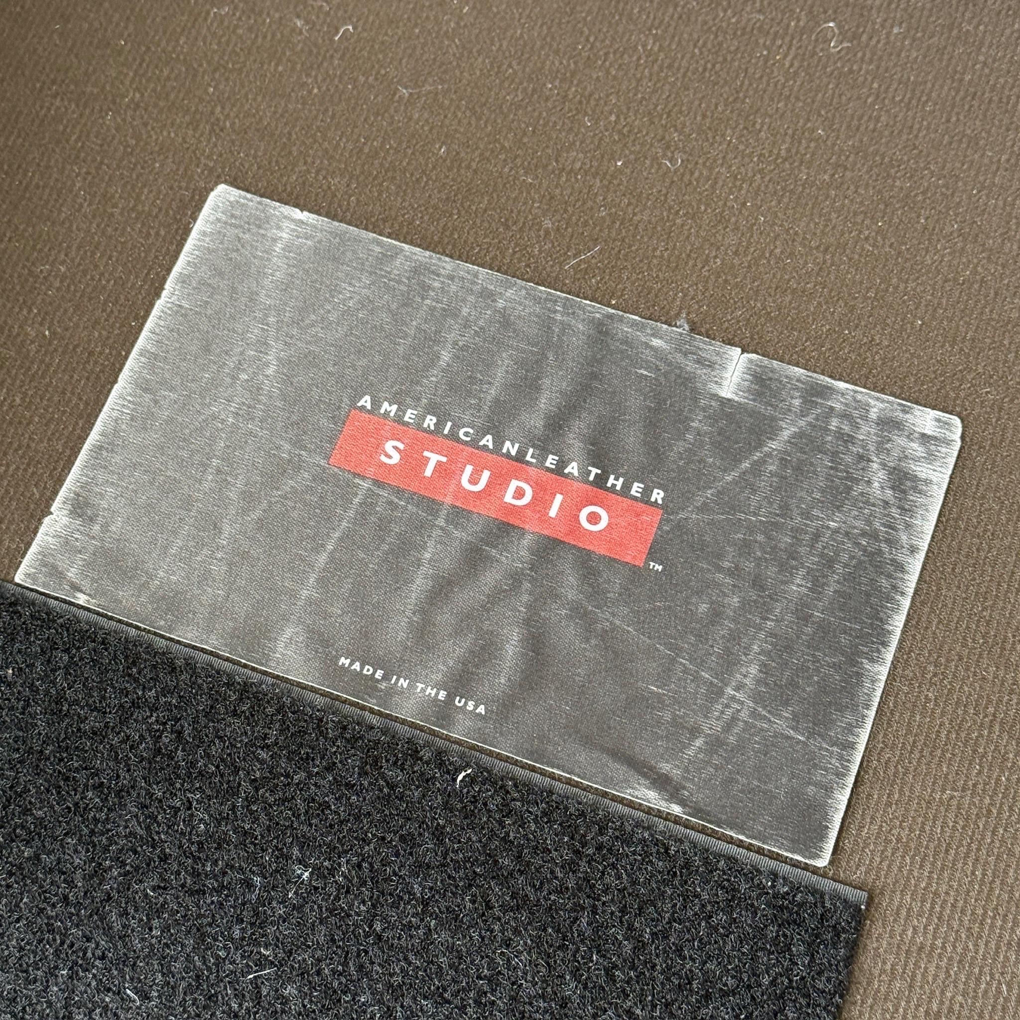 Sofa Wave von Vladimir Kagan für American Leather in Corduroy im Angebot 4