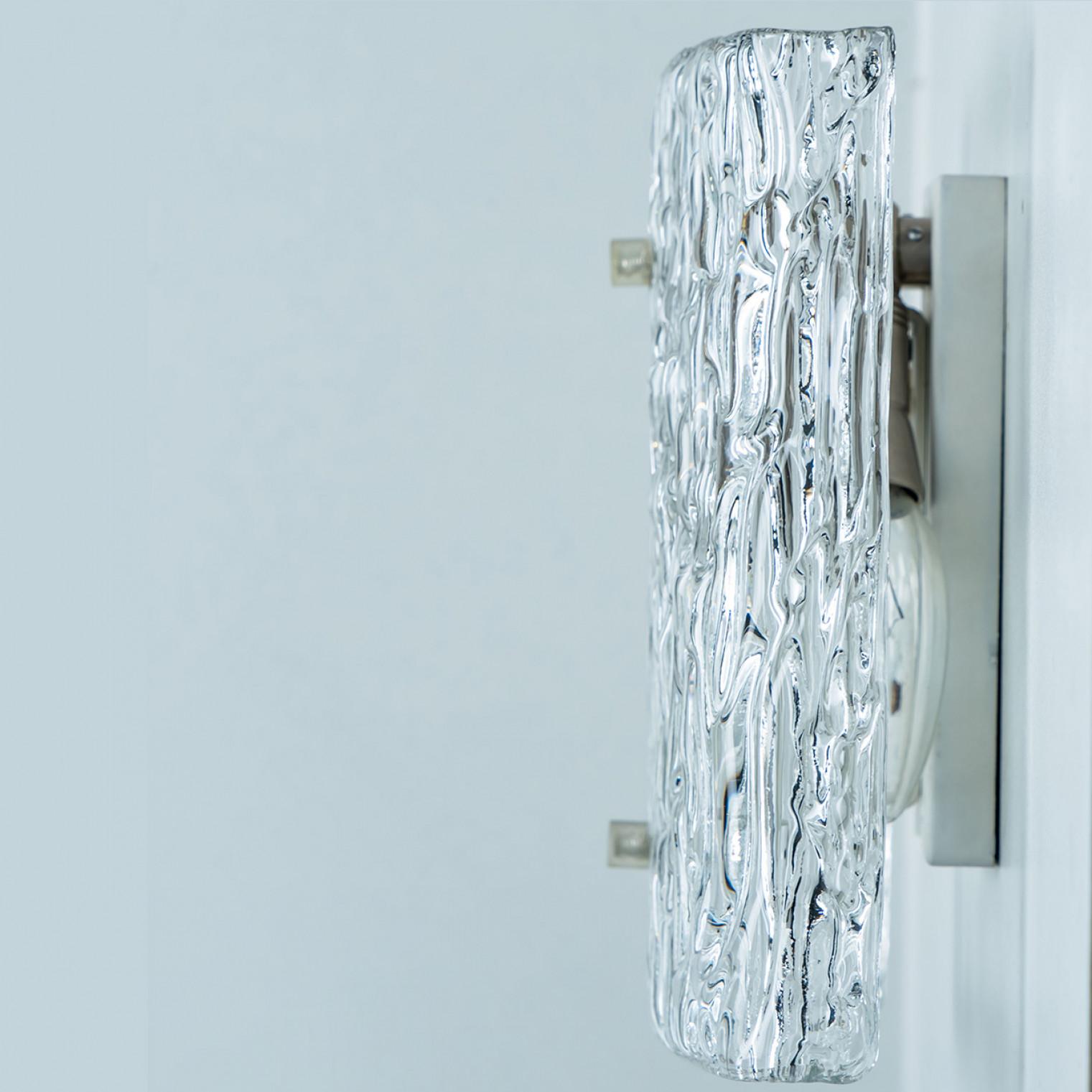 Mid-Century Modern Wave Textured Glass Silver Wall Light Kalmar, 1970s For Sale