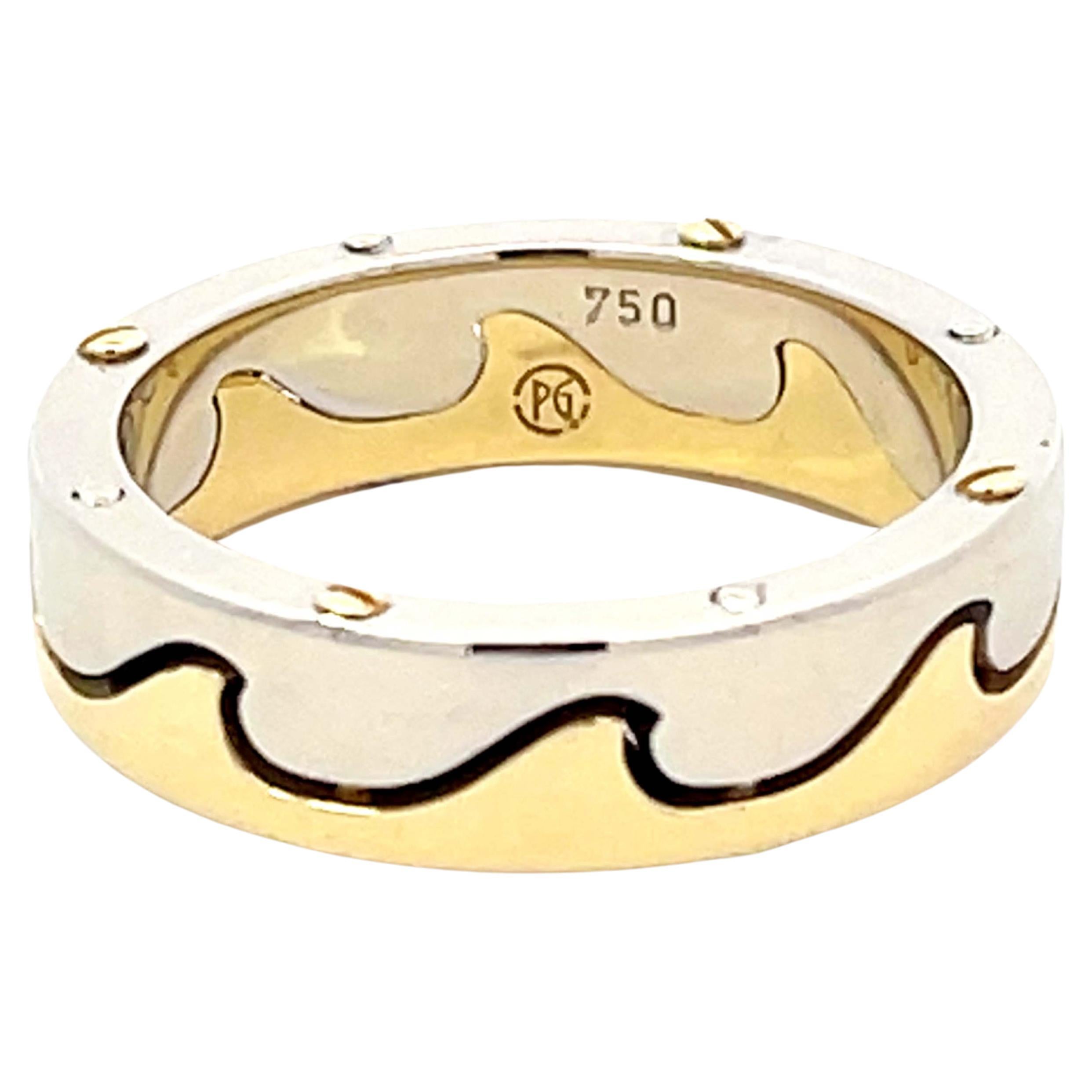 Wave Two Toned Screw Motif Ring in 18k Gold For Sale