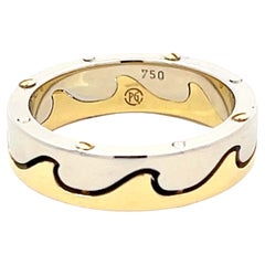 Wave Two Toned Screw Motif Ring in 18k Gold