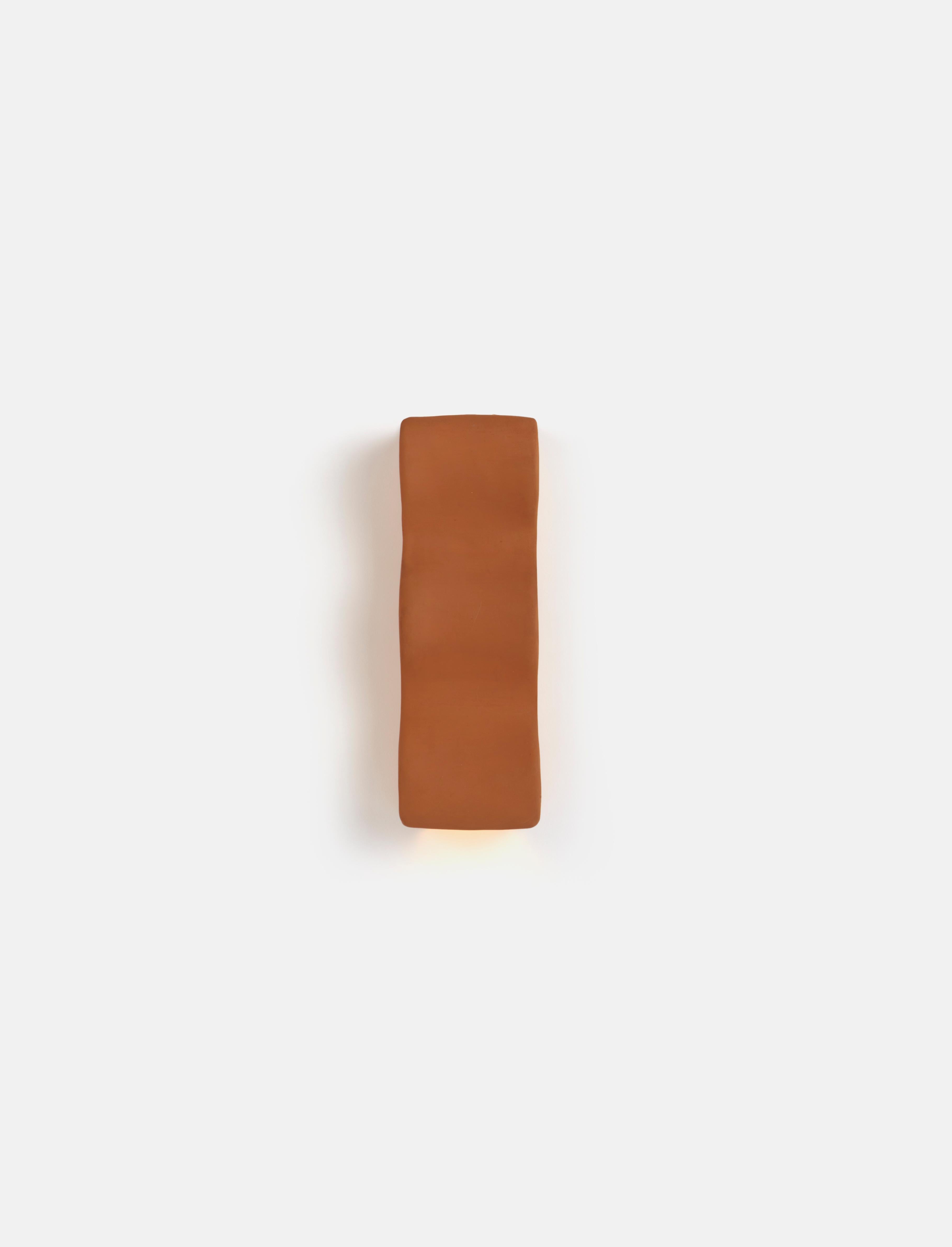 Moderno Lampada da parete Wave di Hatsu in vendita