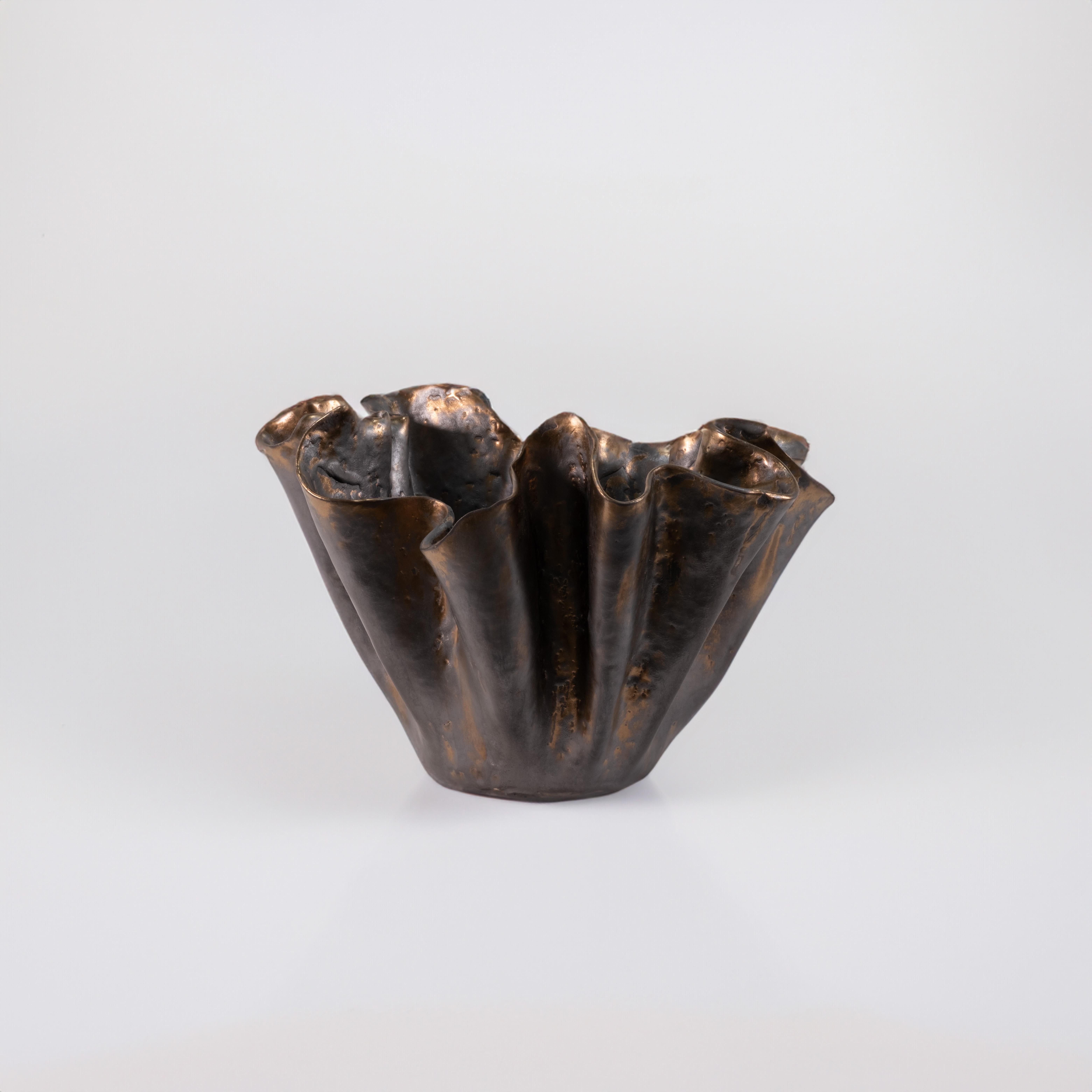 Américain Vase en bronze « Waves » d'Alex Muradian en vente