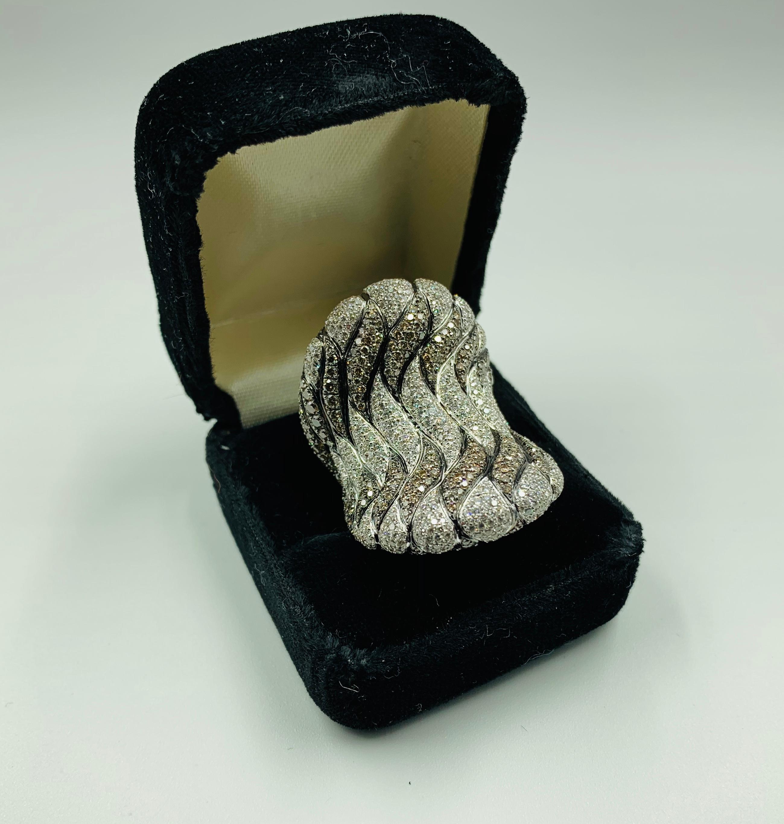 Women's or Men's  Massive Modernist 18K White Gold 4.5 TCW  Diamond Statement Ring For Sale