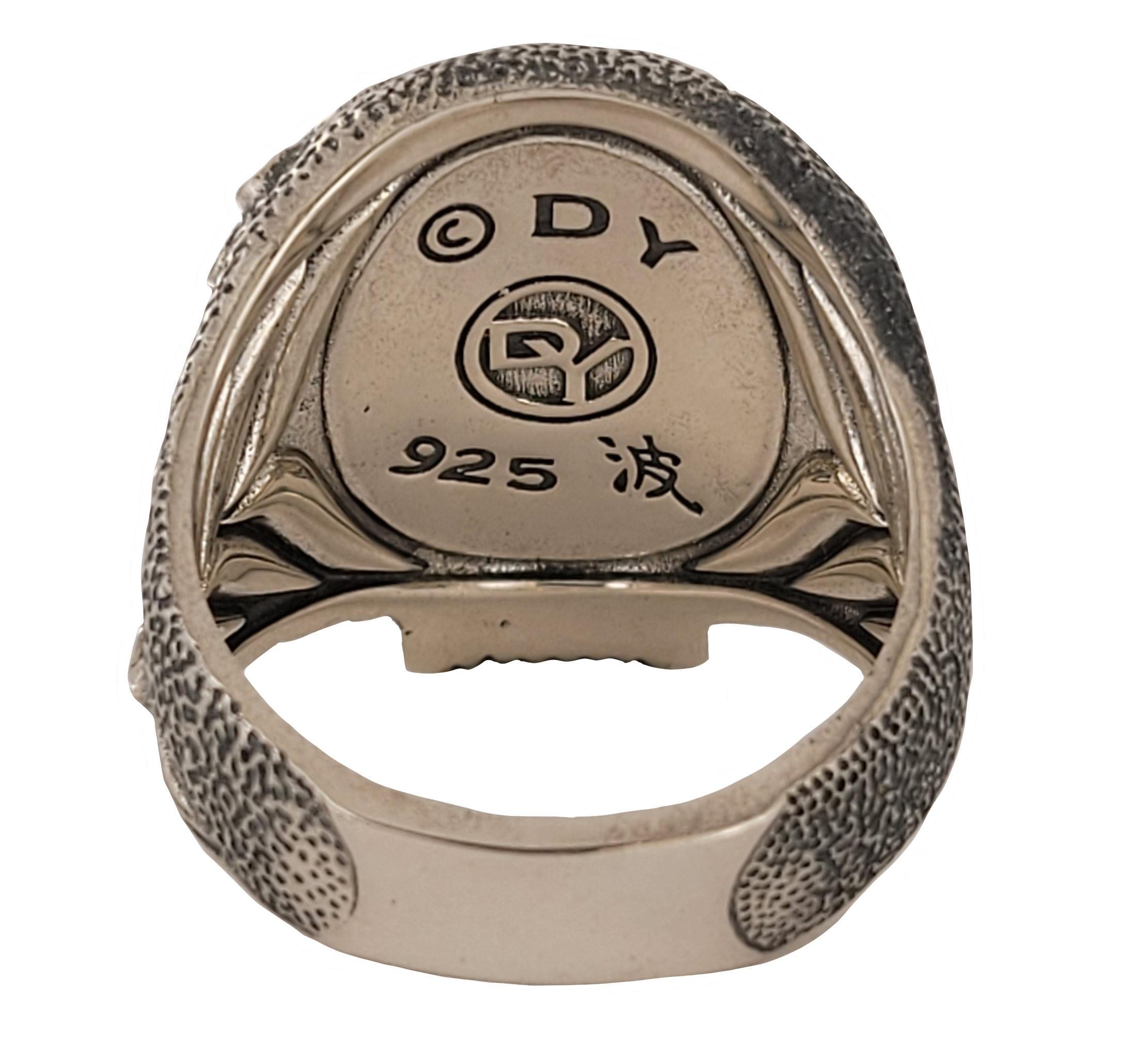 Waves Skull Ring Sterling Silver with Black Diamonds In New Condition For Sale In New York, NY
