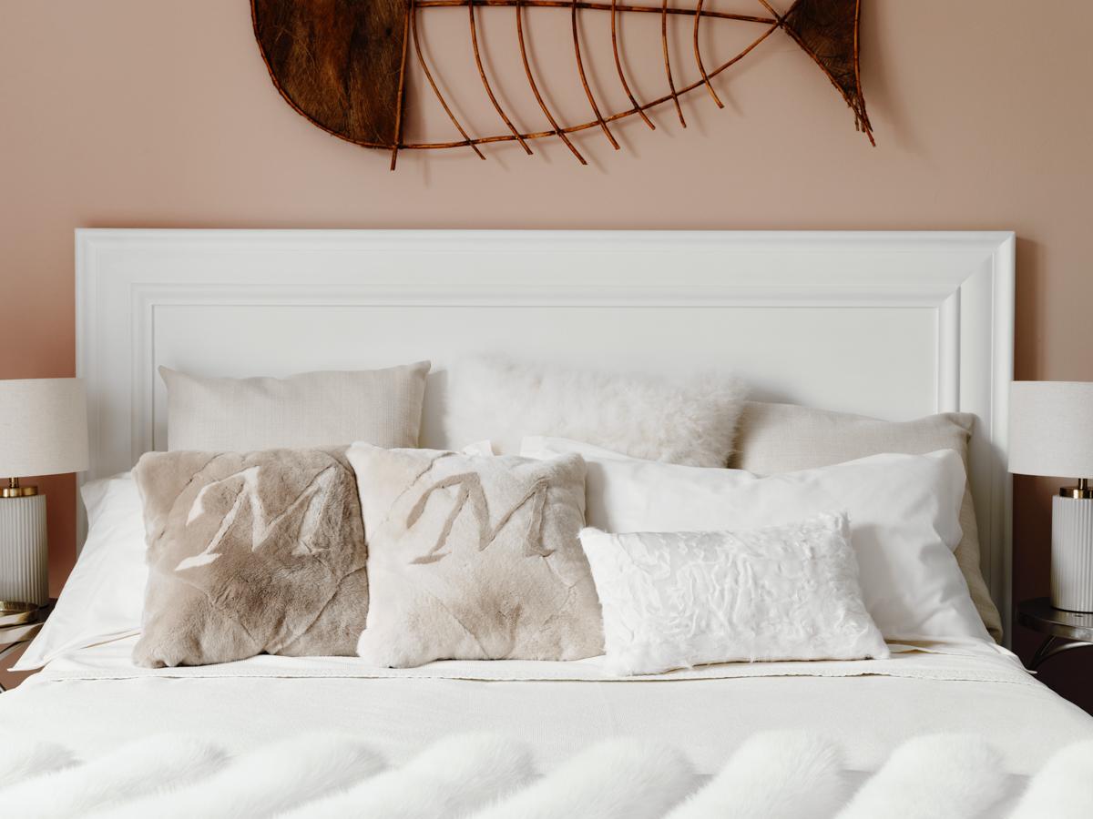 white fur pillows