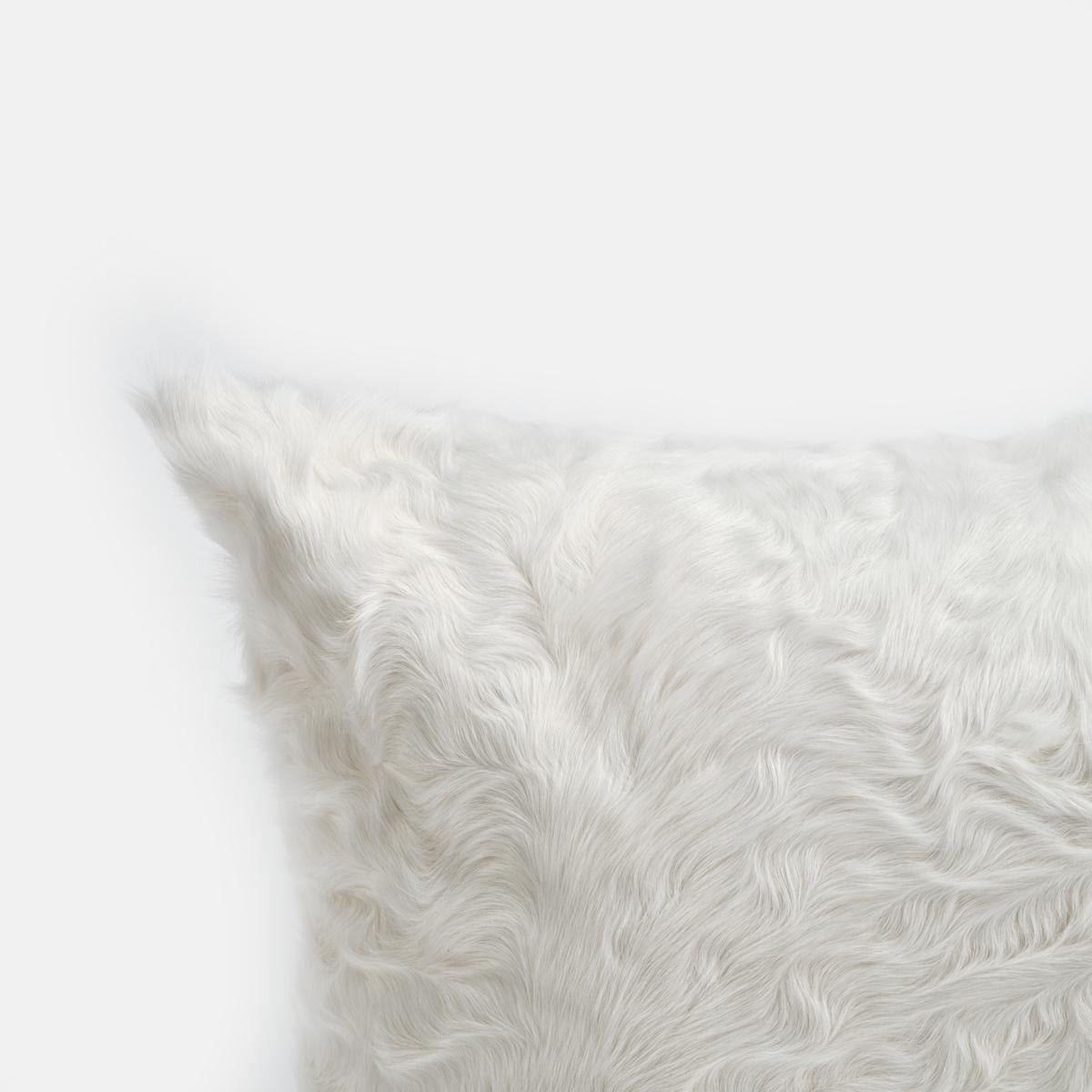 Hand-Crafted White Xiangao Lambskin Fur Cushion by Muchi Decor, Made in Italy For Sale