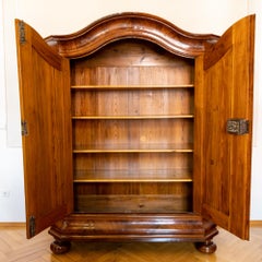 Wavy Baroque Cabinet, Nuremberg 18th Century