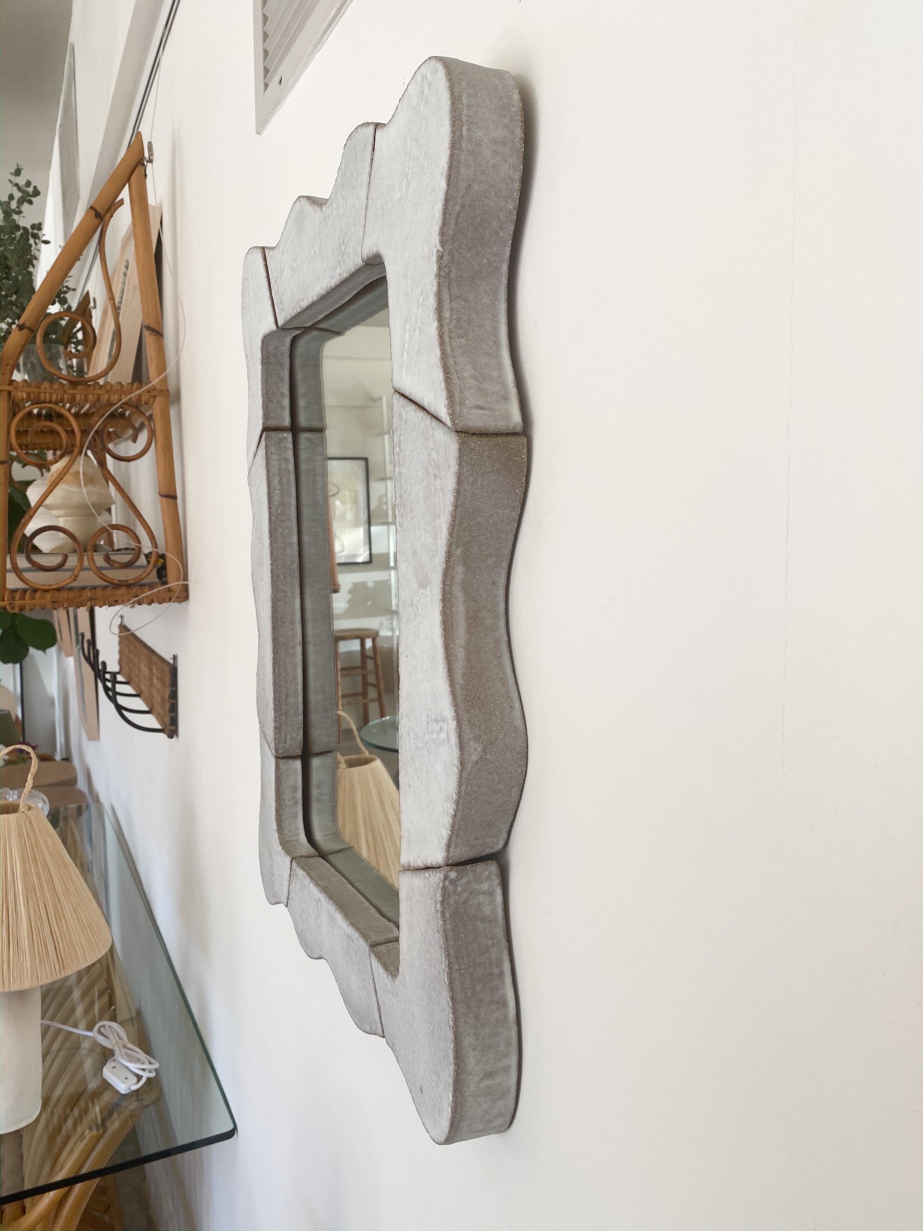 Miroir en céramique ondulée en vente 2