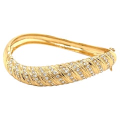 Wavy Curved 18K Gold Bangle Bracelet with Round Cut Diamonds