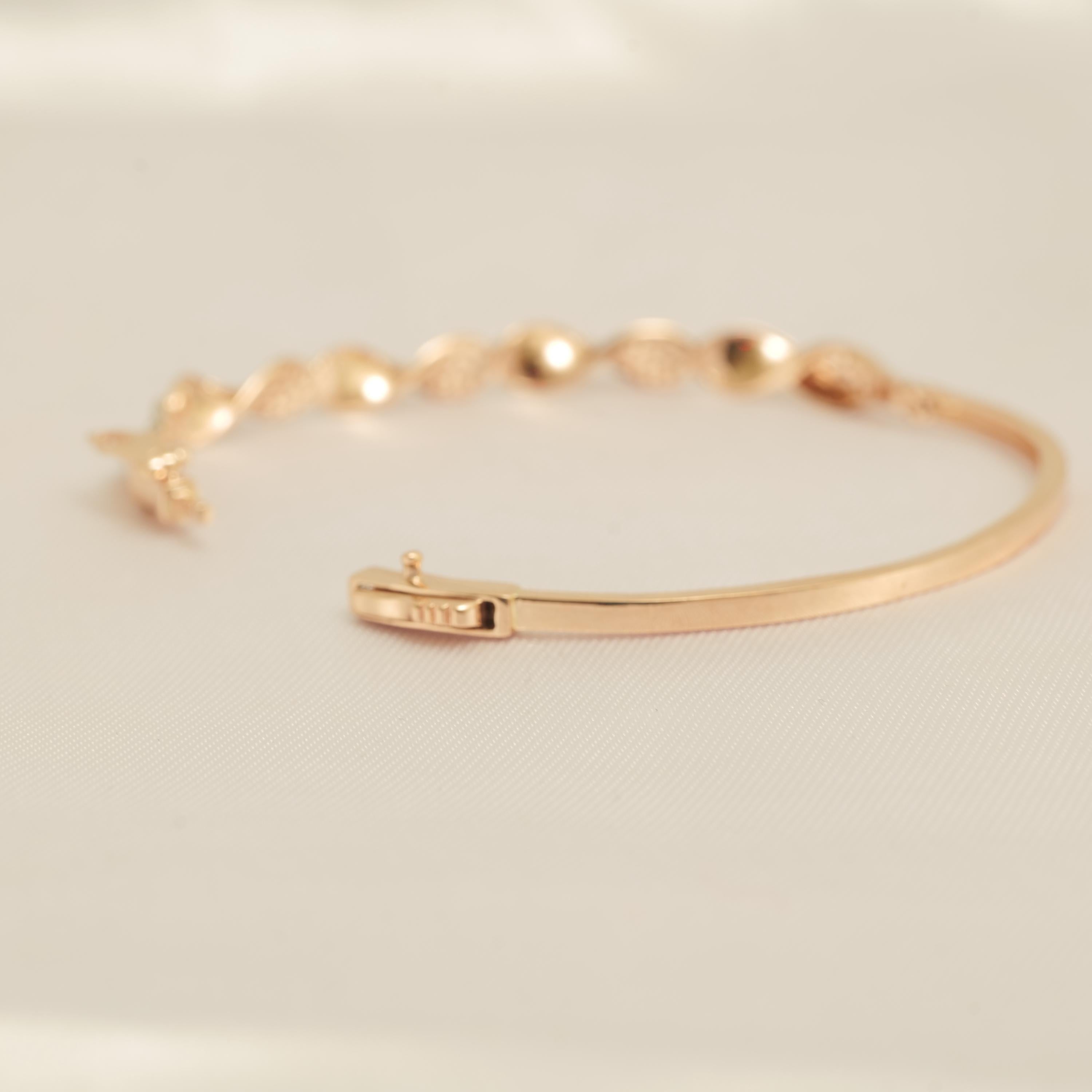Gewelltes Diamant-Armband aus massivem 14-karätigem Gold (zertifiziert) im Angebot 2