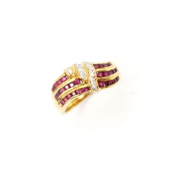 Wavy Double-Sided Deep Red Ruby and Diamond Striped Ribbon 18k Gold Ring