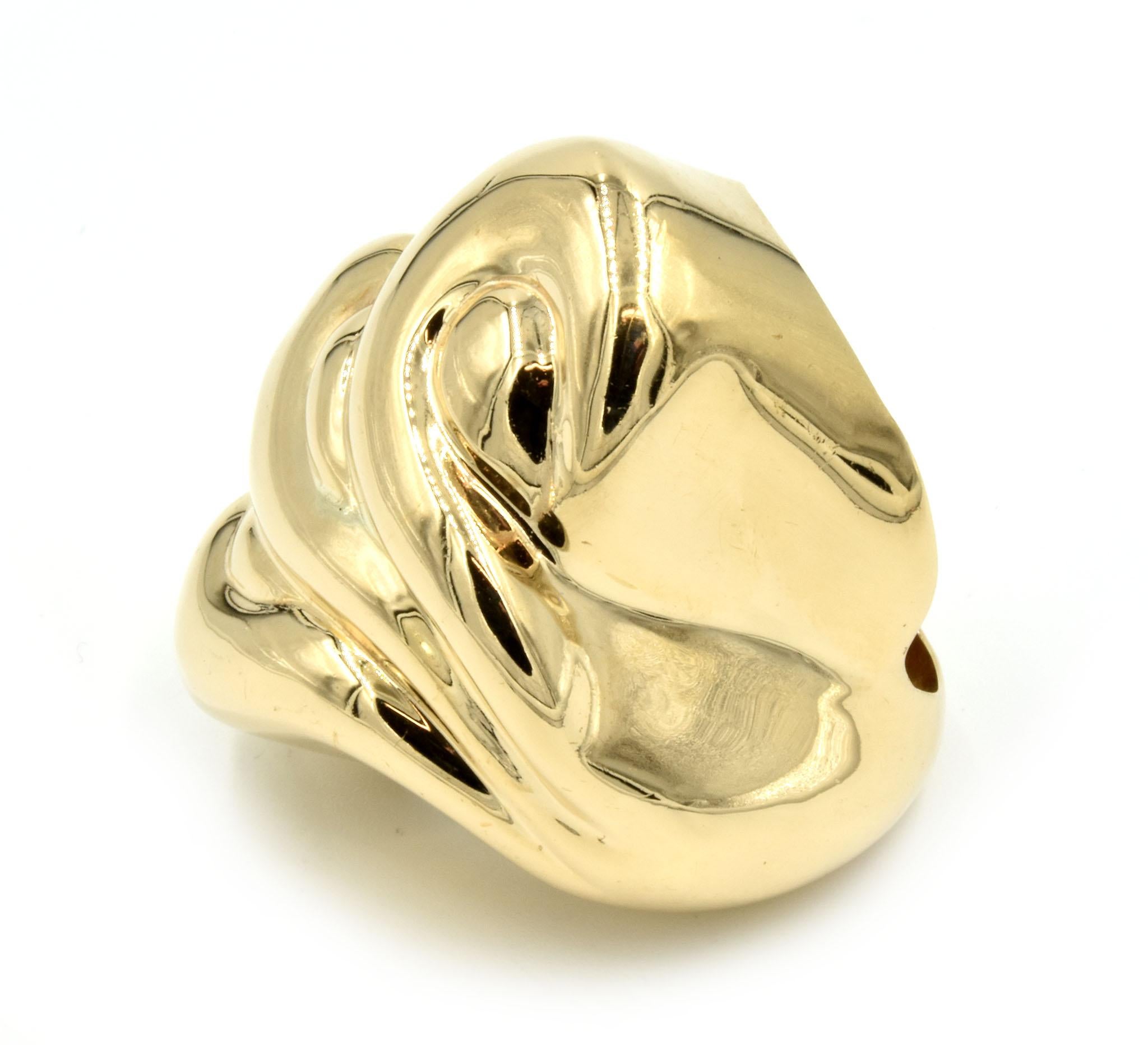 Contemporary Wavy Fashion Ring 18 Karat Rose Gold, 38.2 Grams