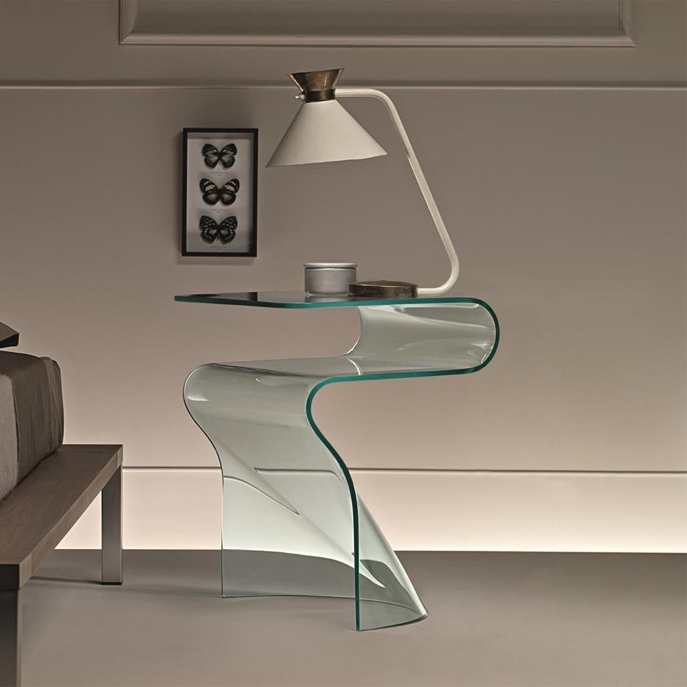 Wavy Glass Side Table Casted in One Slab of Curved Clear Glass In New Condition For Sale In Paris, FR