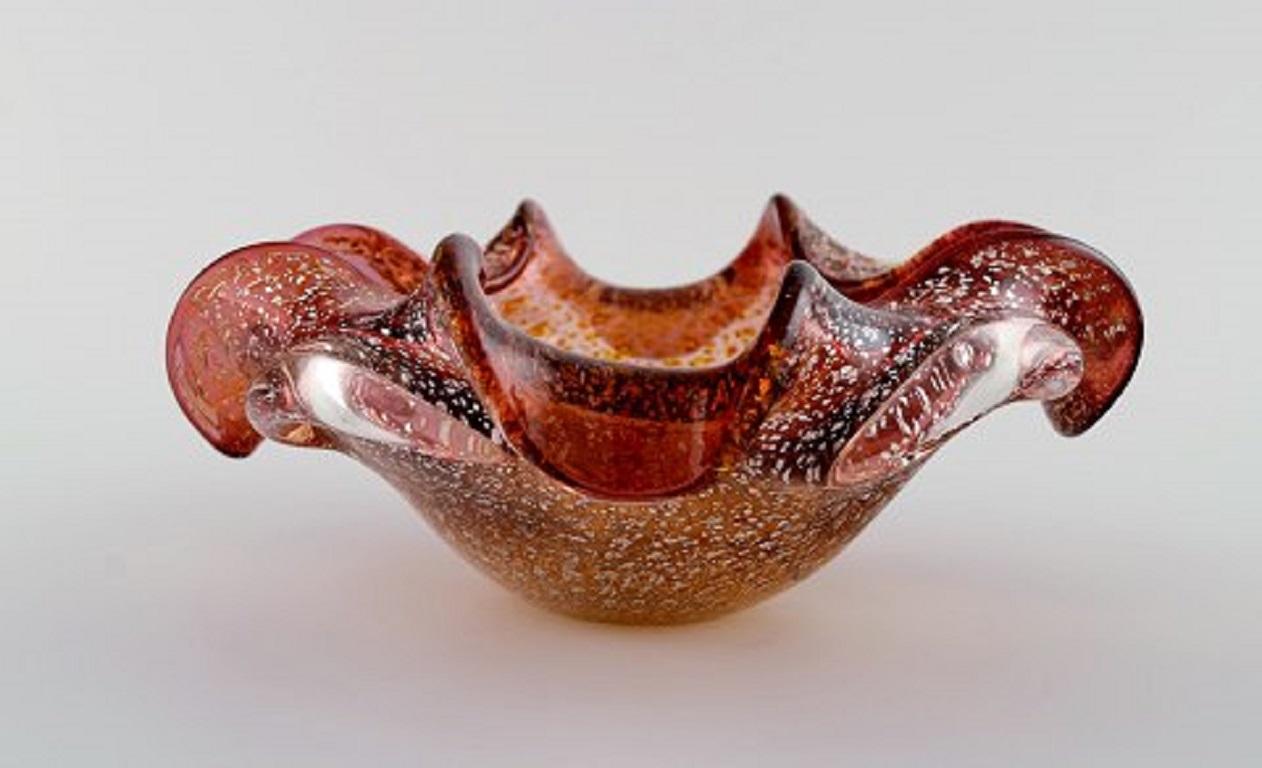 Wavy Murano Bowl in Mouth Blown Art Glass, Italian Design, 1960s In Excellent Condition In Copenhagen, DK