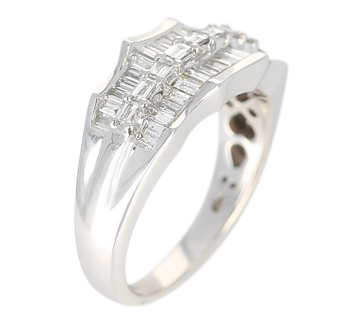 Baguette-Diamant-Brautring aus Platin in Wellenform, mit Diamanten von 1 Karat. Gesamtgewicht: 7,51 Gramm, Ringgröße US 6.50. 