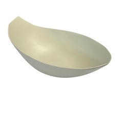 Wavy Sided Fine Ceramic Medium Bowl, Italy, Contemporary