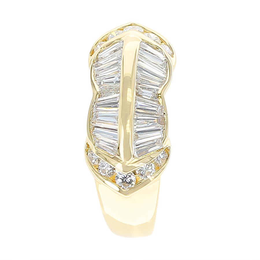Bague jonc ondulé à deux rangées de diamants baguettes et diamants ronds, or jaune 18 carats Excellent état - En vente à New York, NY