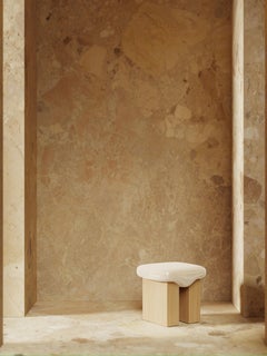 Sgabello scultoreo di design Wax con finitura laccata lucida, Made in Italy