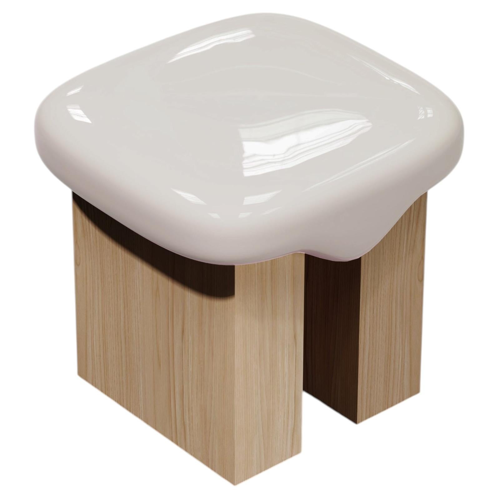 Skulpturaler Designer-Hocker aus Wachs, glänzend lackiert, Made in Italy im Angebot