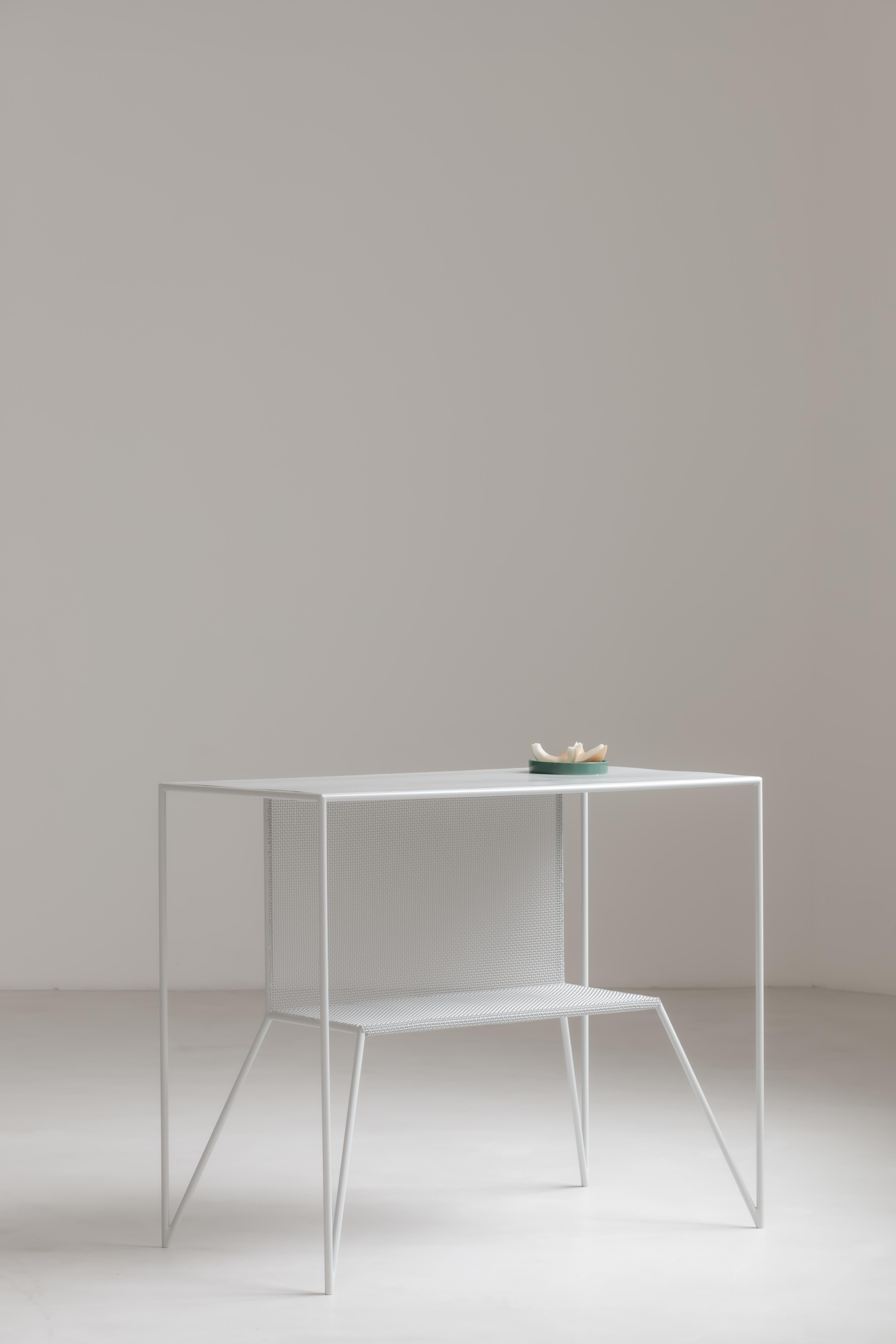 Way Up, Way Out Desk Bar by Maria Scarpulla
Dimensions: D130 x W70 x H110 cm
Materials: lacquered steel frame. And a integrated hand woven steel structure.
Available in different colours: off white, light grey or available on demand.

'