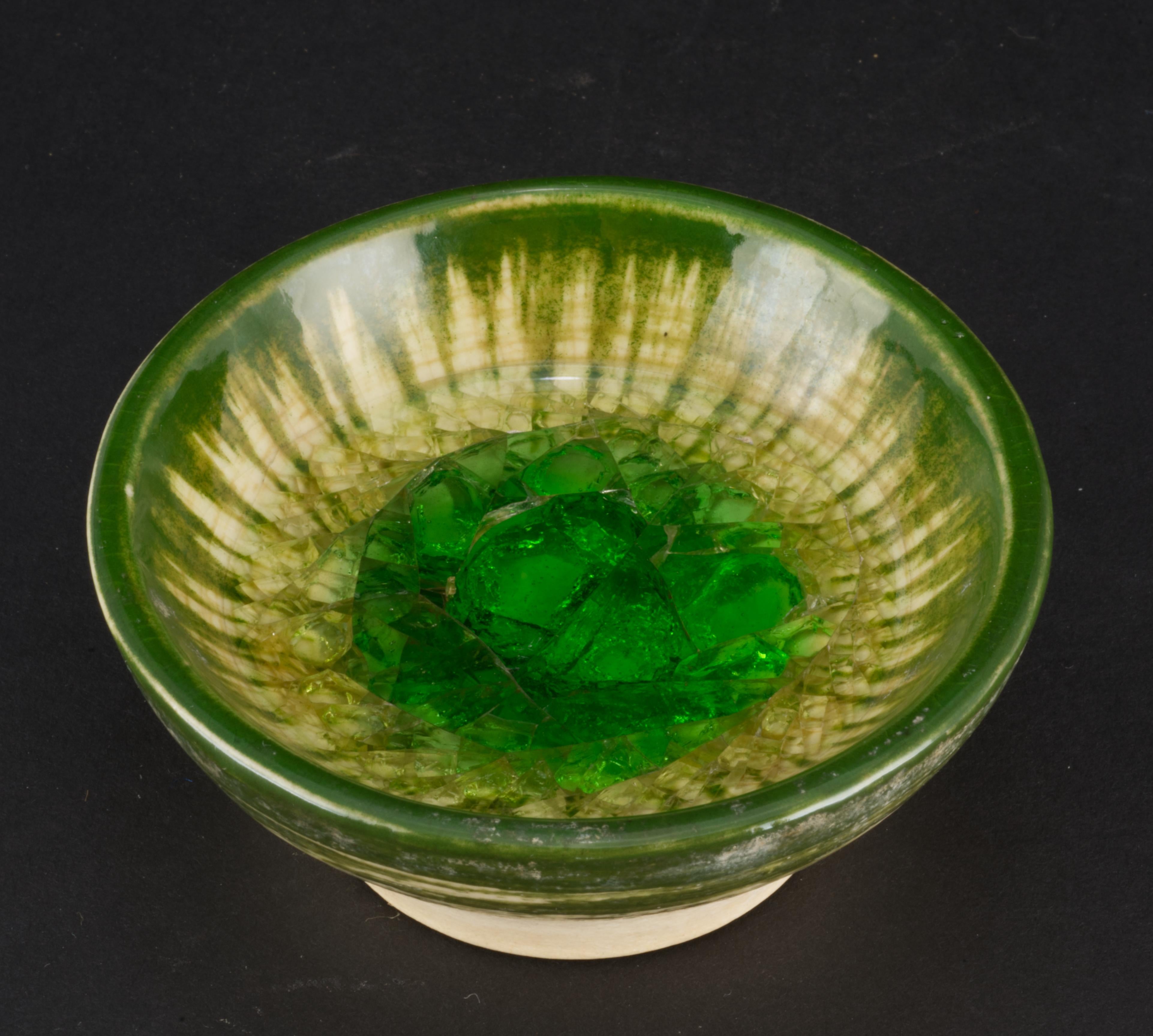 American Waylande Gregory for Dunhill Fused Glass Ceramic Bowl Signed, 1940s Ashtray For Sale
