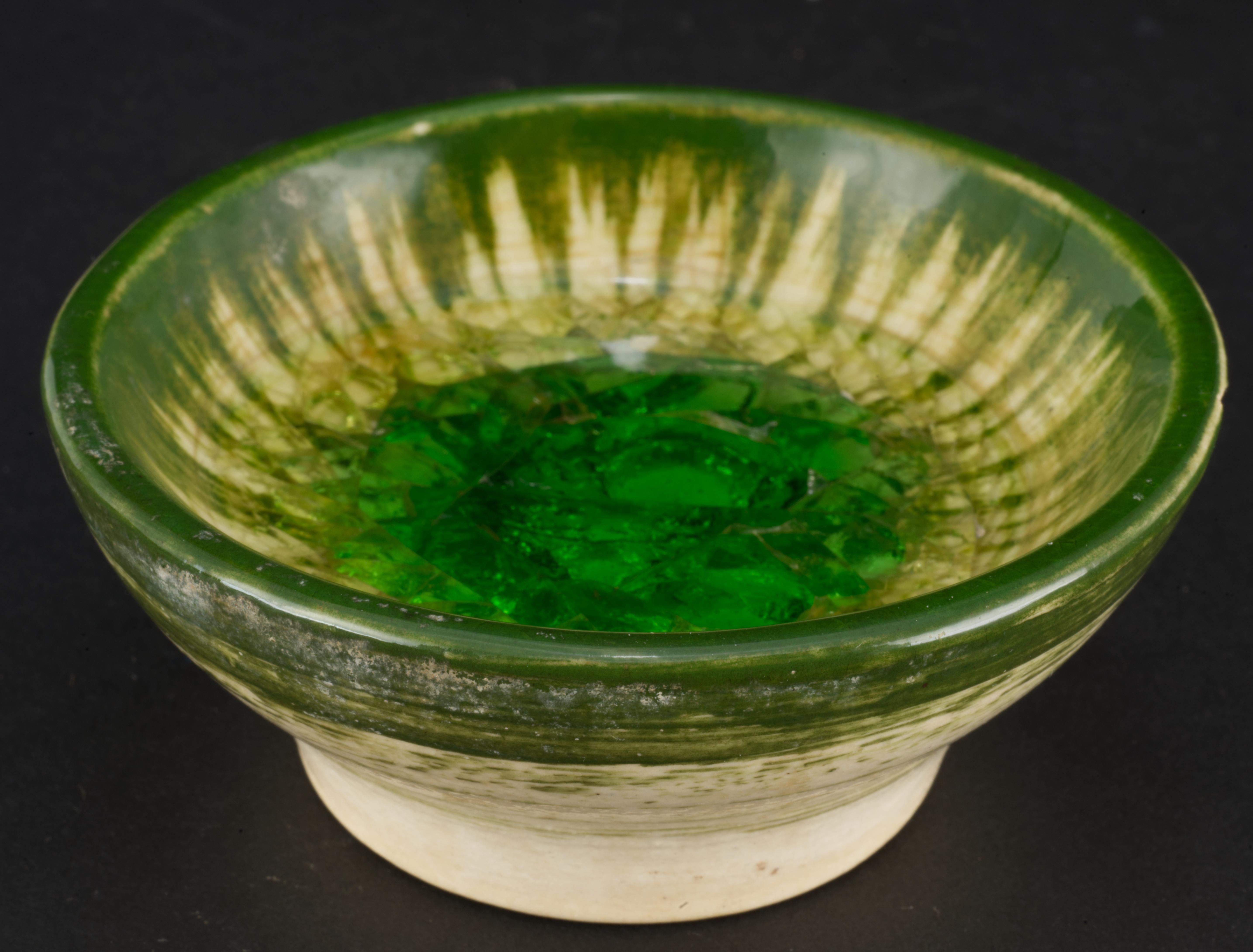 Art Glass Waylande Gregory for Dunhill Fused Glass Ceramic Bowl Signed, 1940s Ashtray For Sale