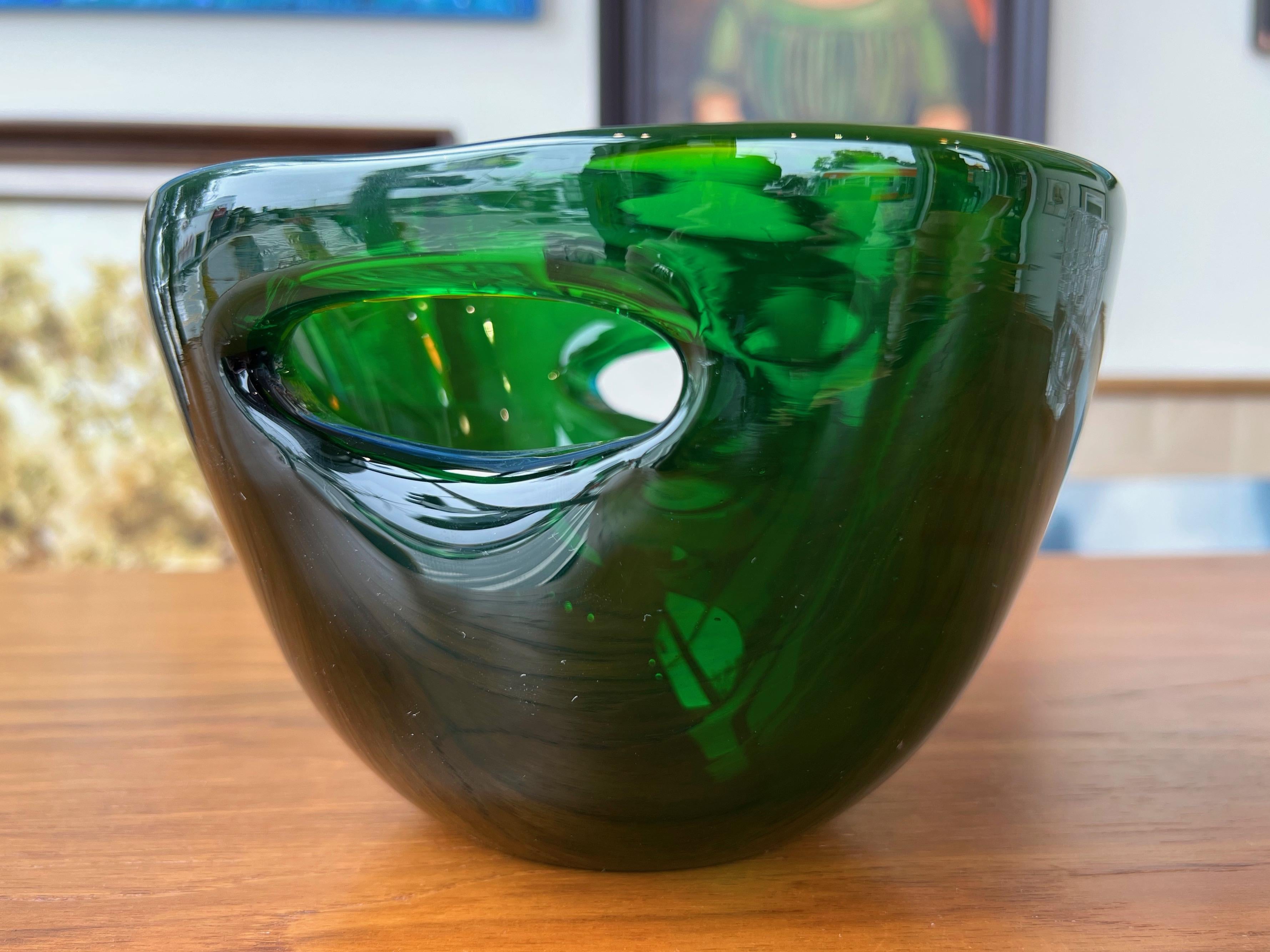 Wayne Husted for Blenko Emerald Green Double-Pierced Glass Bowl #5819, 1958 11