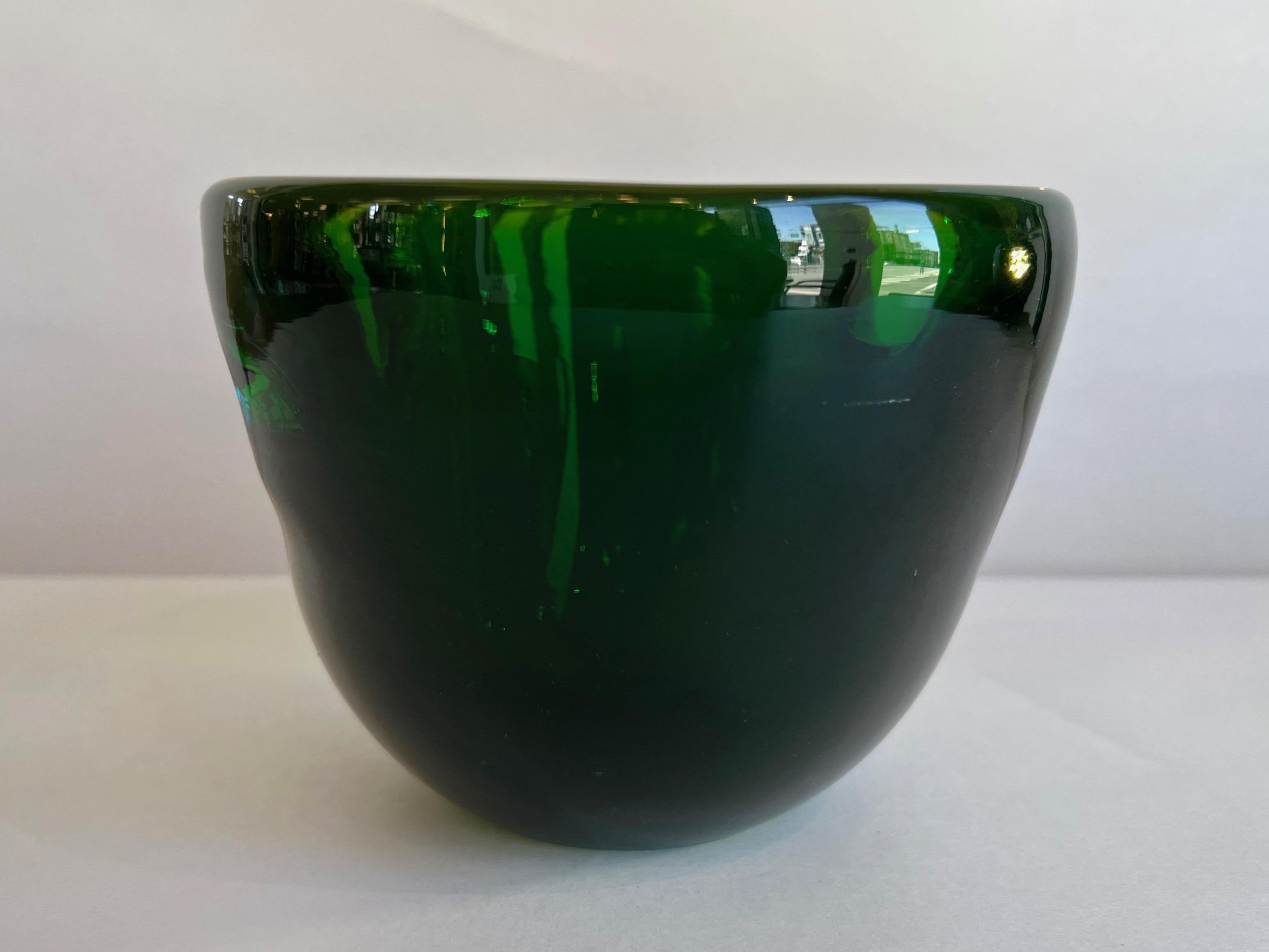 Mid-Century Modern Wayne Husted for Blenko Emerald Green Double-Pierced Glass Bowl #5819, 1958